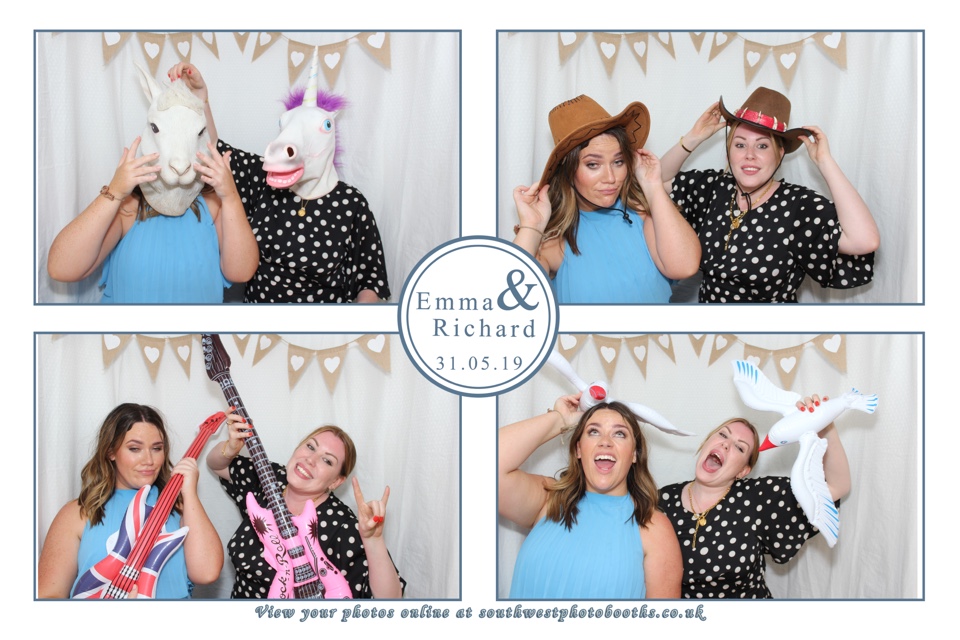 Emma and Richard | View more photos from the event at gallery.southwestphotobooths.co.uk/u/SWPB/Emma-and-Richard