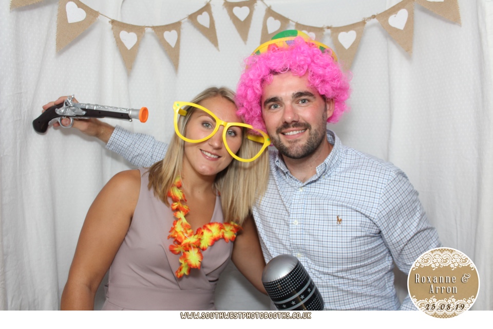 Roxanne and Arron | View more photos from the event at gallery.southwestphotobooths.co.uk/u/SWPB/Roxanne-and-Arron