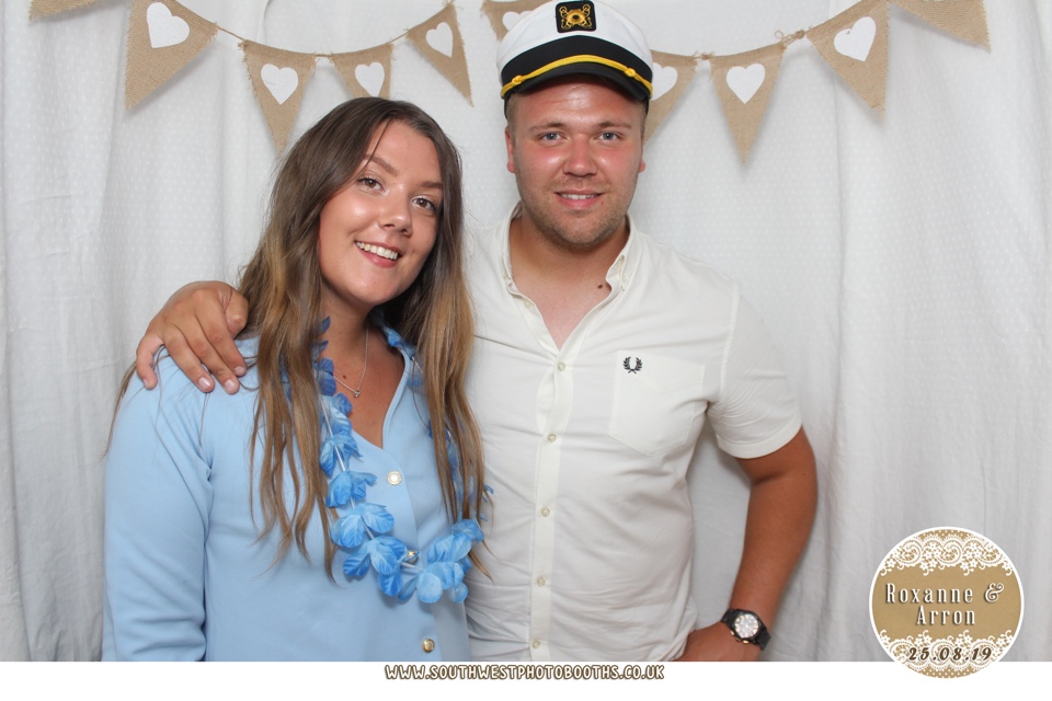 Roxanne and Arron | View more photos from the event at gallery.southwestphotobooths.co.uk/u/SWPB/Roxanne-and-Arron