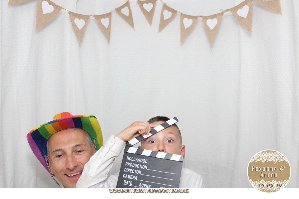 Roxanne and Arron | View more photos from the event at gallery.southwestphotobooths.co.uk/u/SWPB/Roxanne-and-Arron