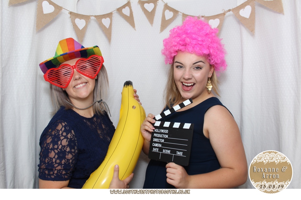 Roxanne and Arron | View more photos from the event at gallery.southwestphotobooths.co.uk/u/SWPB/Roxanne-and-Arron