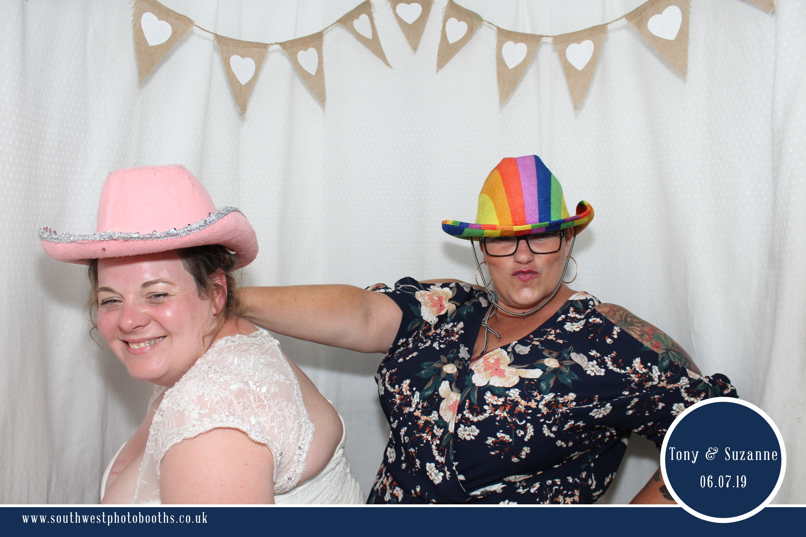 Tony and Suzanne | View more photos from the event at gallery.southwestphotobooths.co.uk/u/SWPB/Tony-and-Suzanne