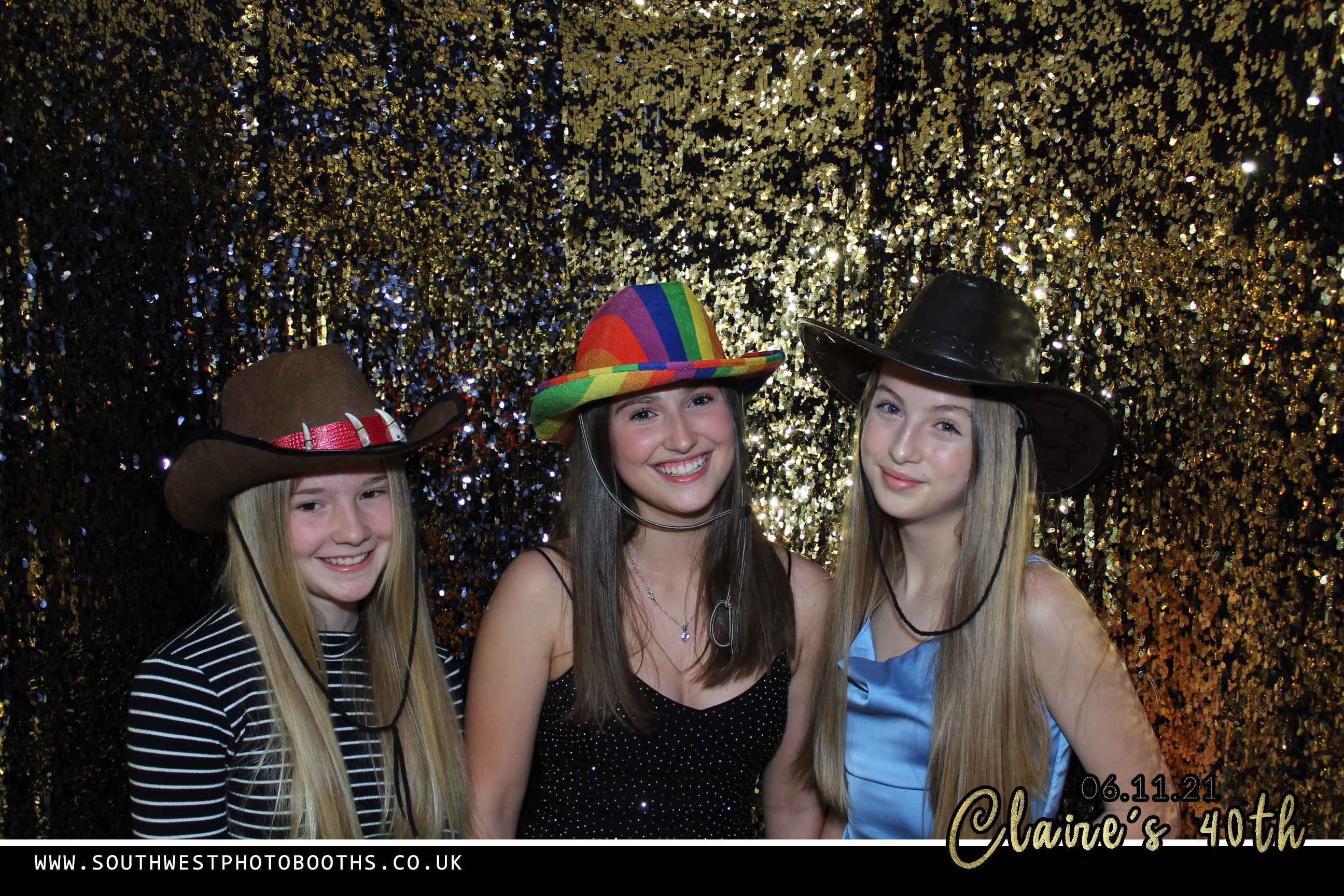Claires 40th Birthday Party | View more photos from the event at gallery.southwestphotobooths.co.uk/u/SWPB/Claires-40th-Birthday-Party
