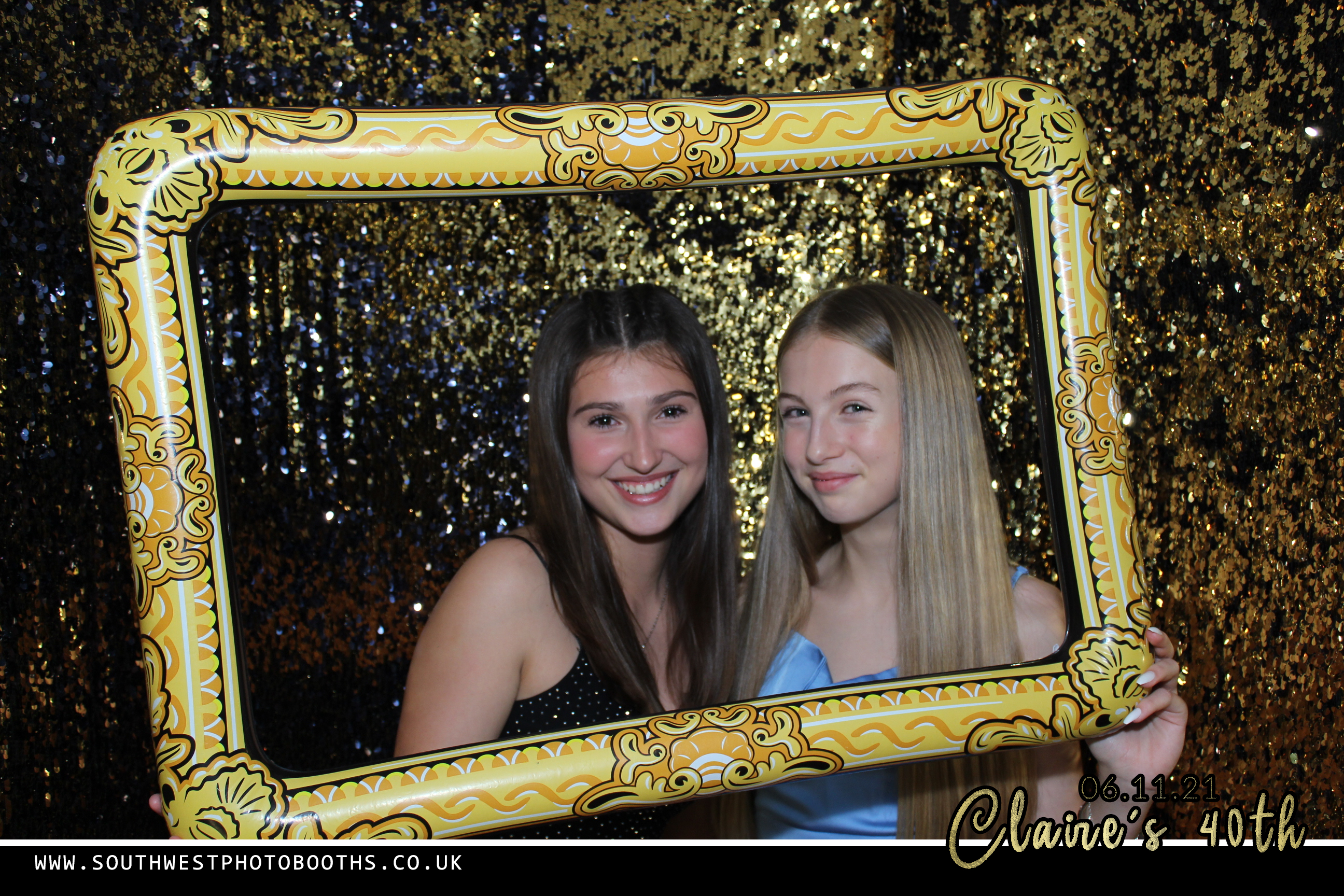 Claires 40th Birthday Party | View more photos from the event at gallery.southwestphotobooths.co.uk/u/SWPB/Claires-40th-Birthday-Party