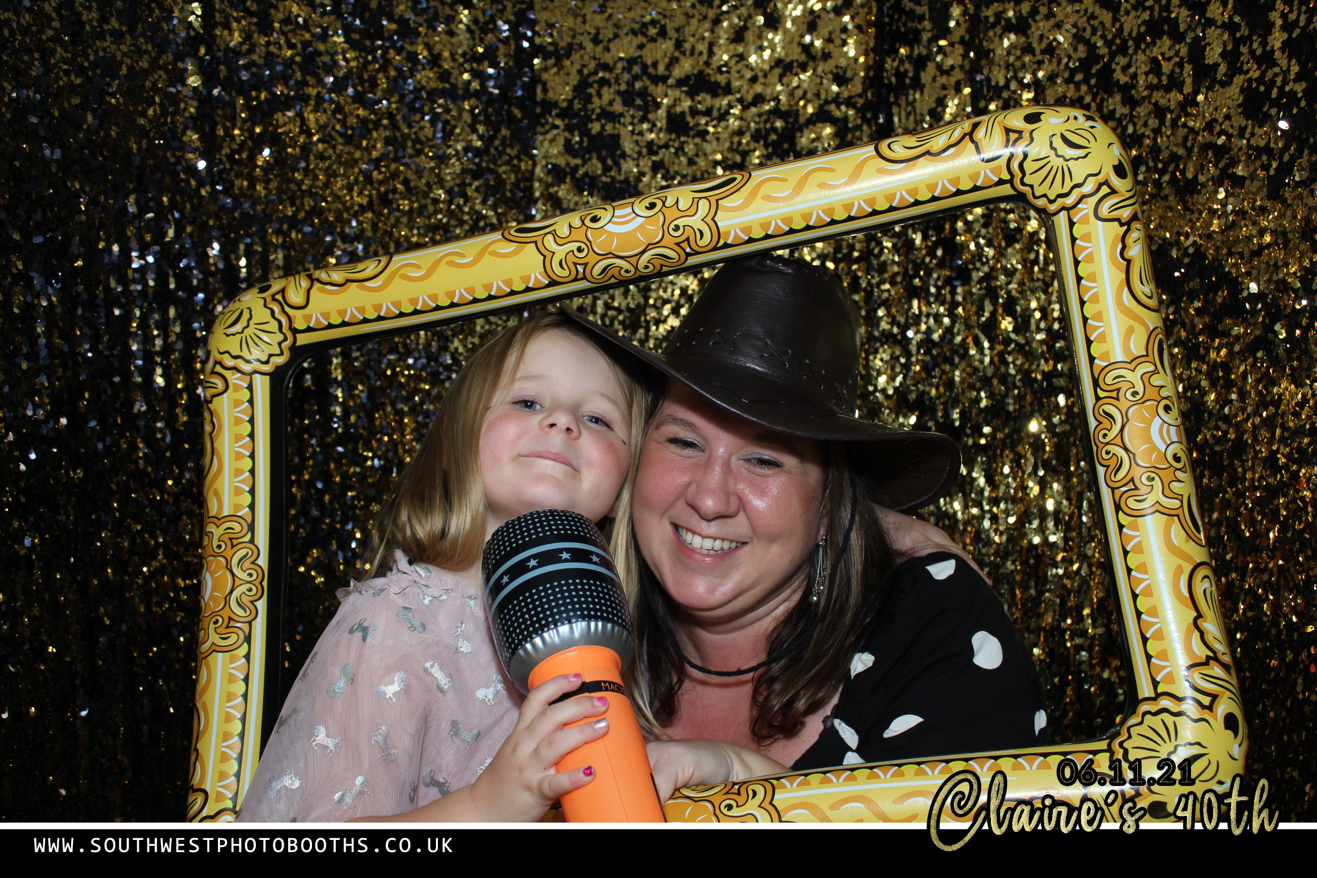 Claires 40th Birthday Party | View more photos from the event at gallery.southwestphotobooths.co.uk/u/SWPB/Claires-40th-Birthday-Party