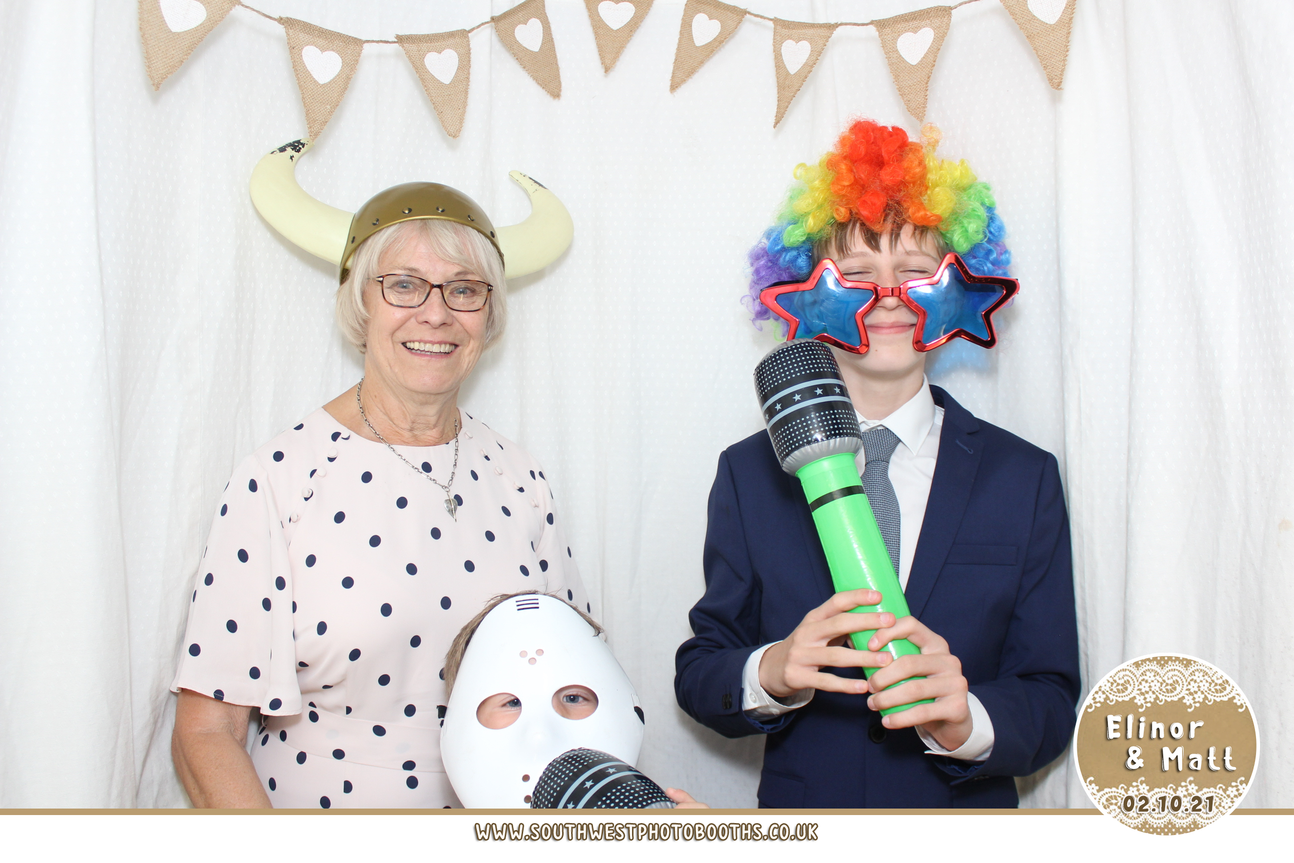 Elinor and Matt | View more photos from the event at gallery.southwestphotobooths.co.uk/u/SWPB/Elinor-and-Matt