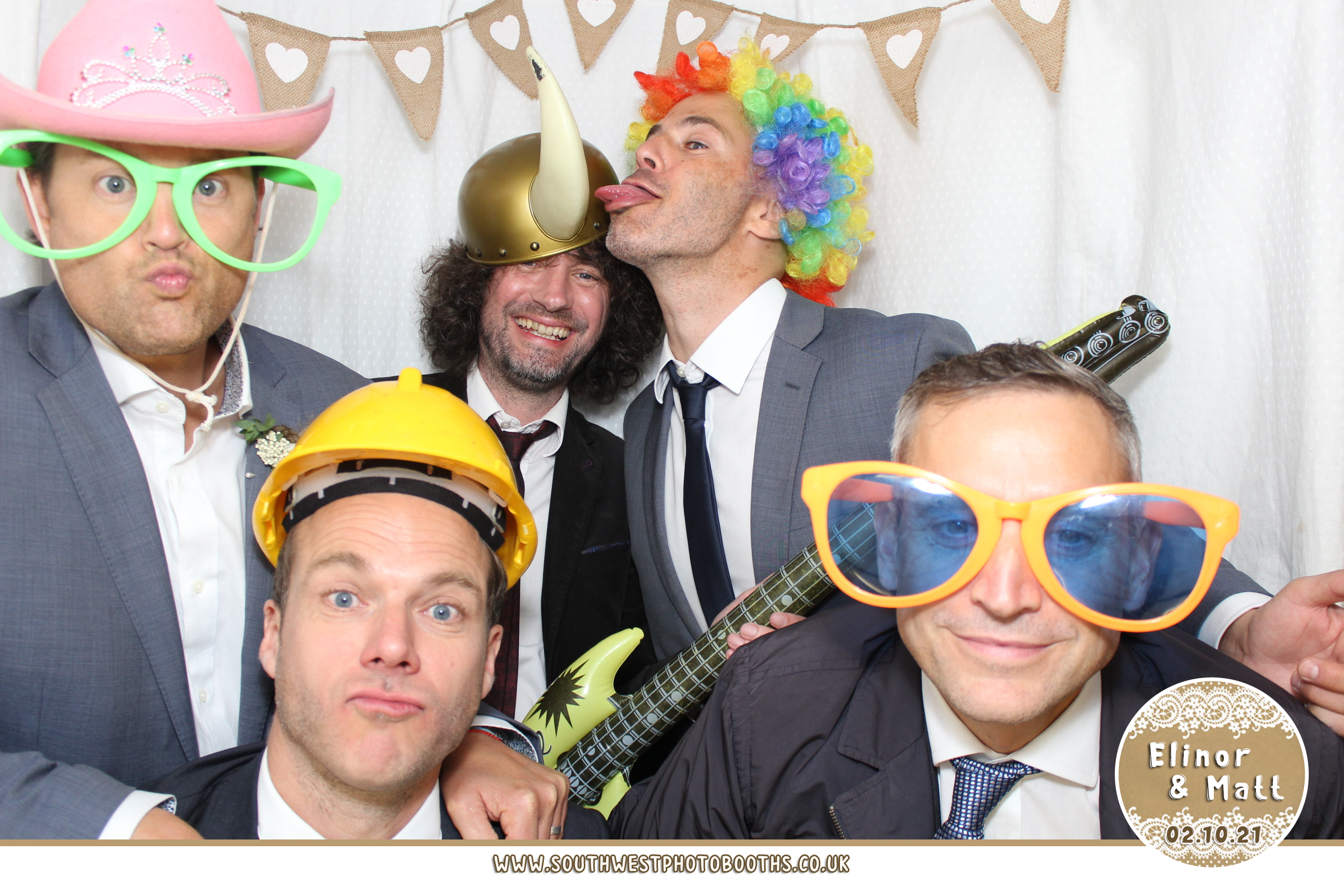 Elinor and Matt | View more photos from the event at gallery.southwestphotobooths.co.uk/u/SWPB/Elinor-and-Matt