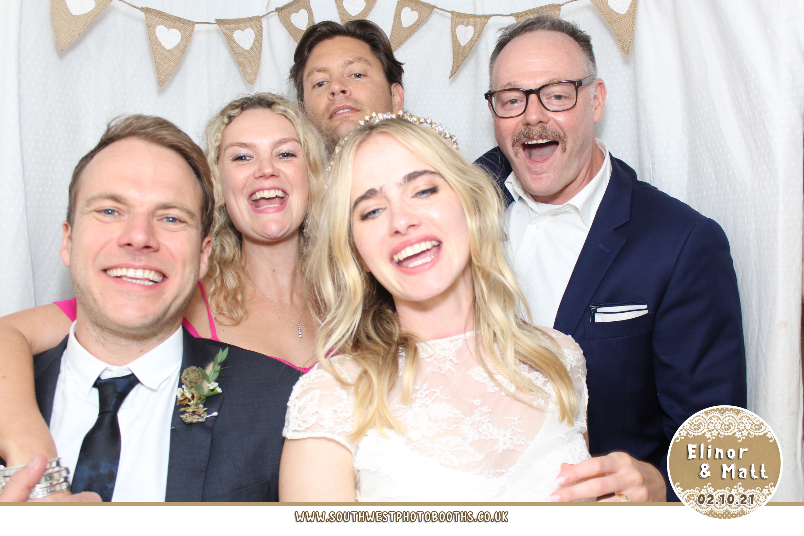 Elinor and Matt | View more photos from the event at gallery.southwestphotobooths.co.uk/u/SWPB/Elinor-and-Matt