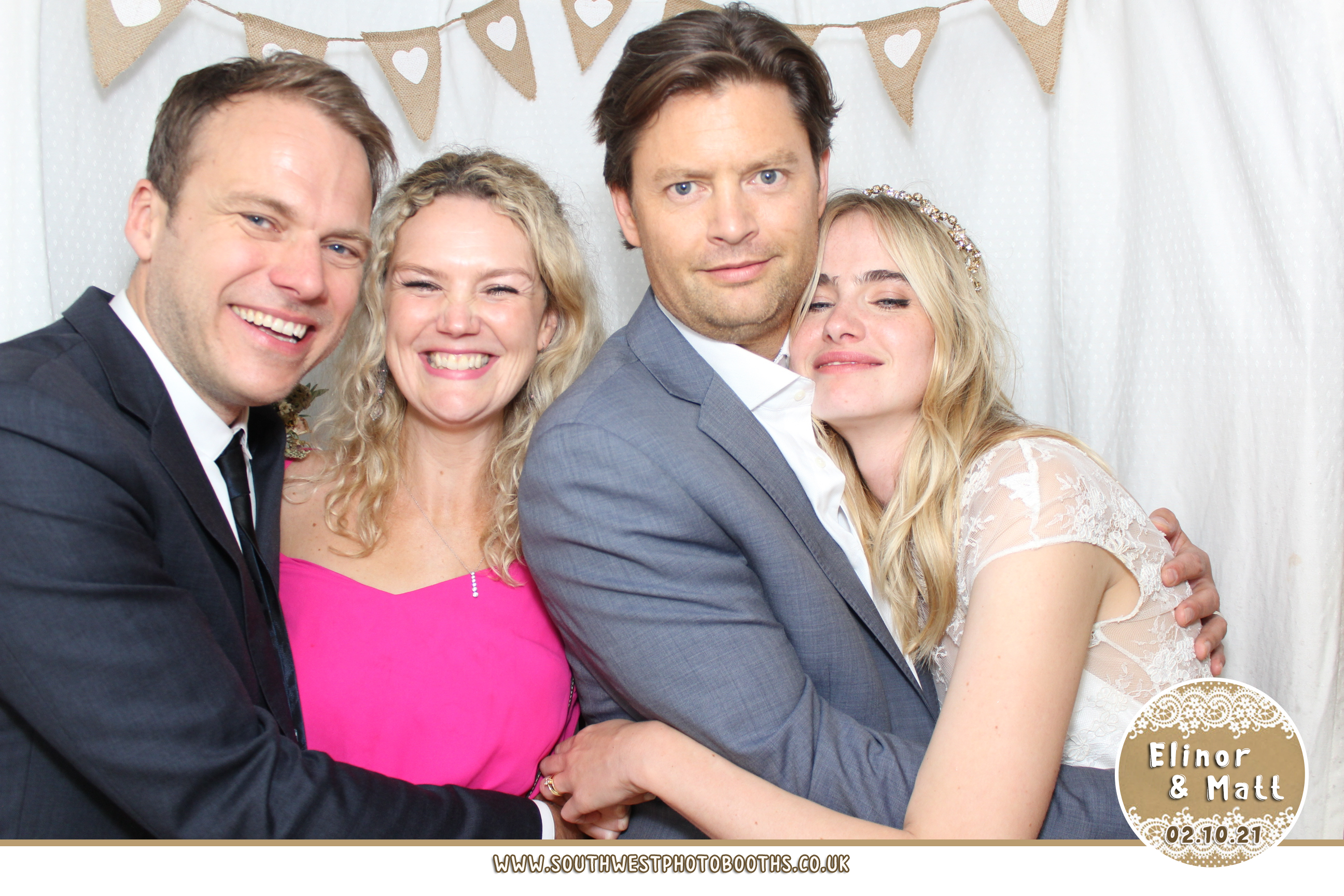 Elinor and Matt | View more photos from the event at gallery.southwestphotobooths.co.uk/u/SWPB/Elinor-and-Matt