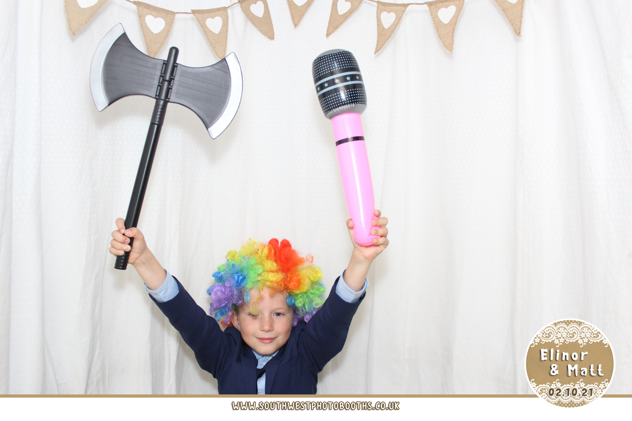 Elinor and Matt | View more photos from the event at gallery.southwestphotobooths.co.uk/u/SWPB/Elinor-and-Matt