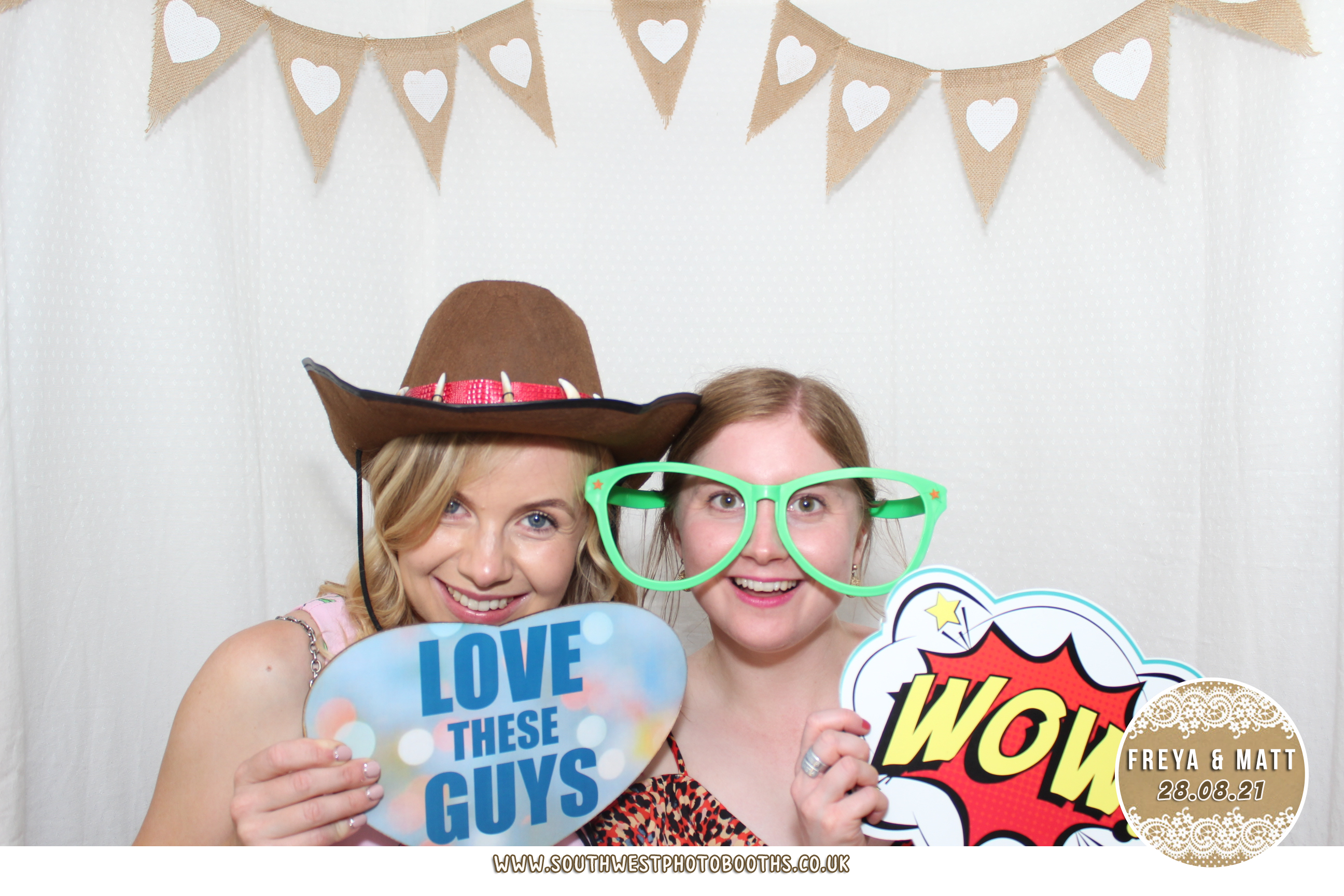 Freya and Matt | View more photos from the event at gallery.southwestphotobooths.co.uk/u/SWPB/Freya-and-Matt