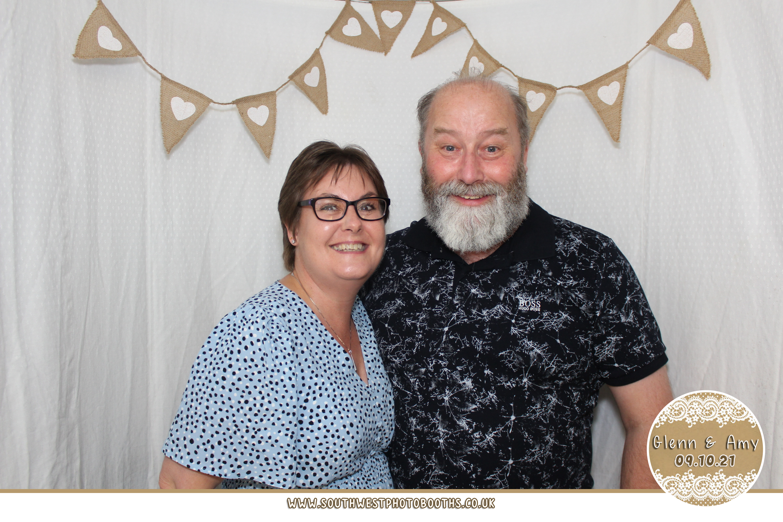 Glenn and Amy | View more photos from the event at gallery.southwestphotobooths.co.uk/u/SWPB/Glenn-and-Amy