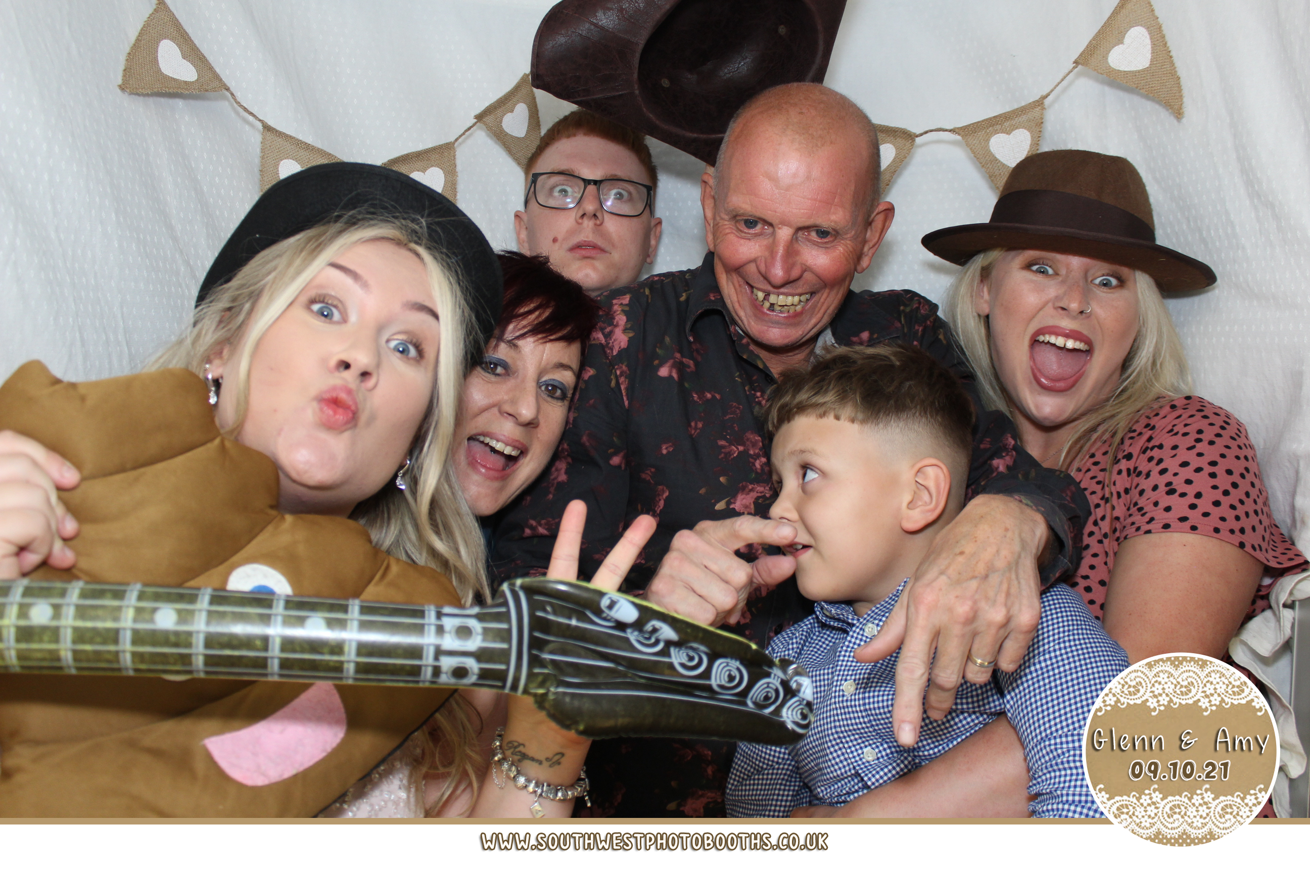 Glenn and Amy | View more photos from the event at gallery.southwestphotobooths.co.uk/u/SWPB/Glenn-and-Amy
