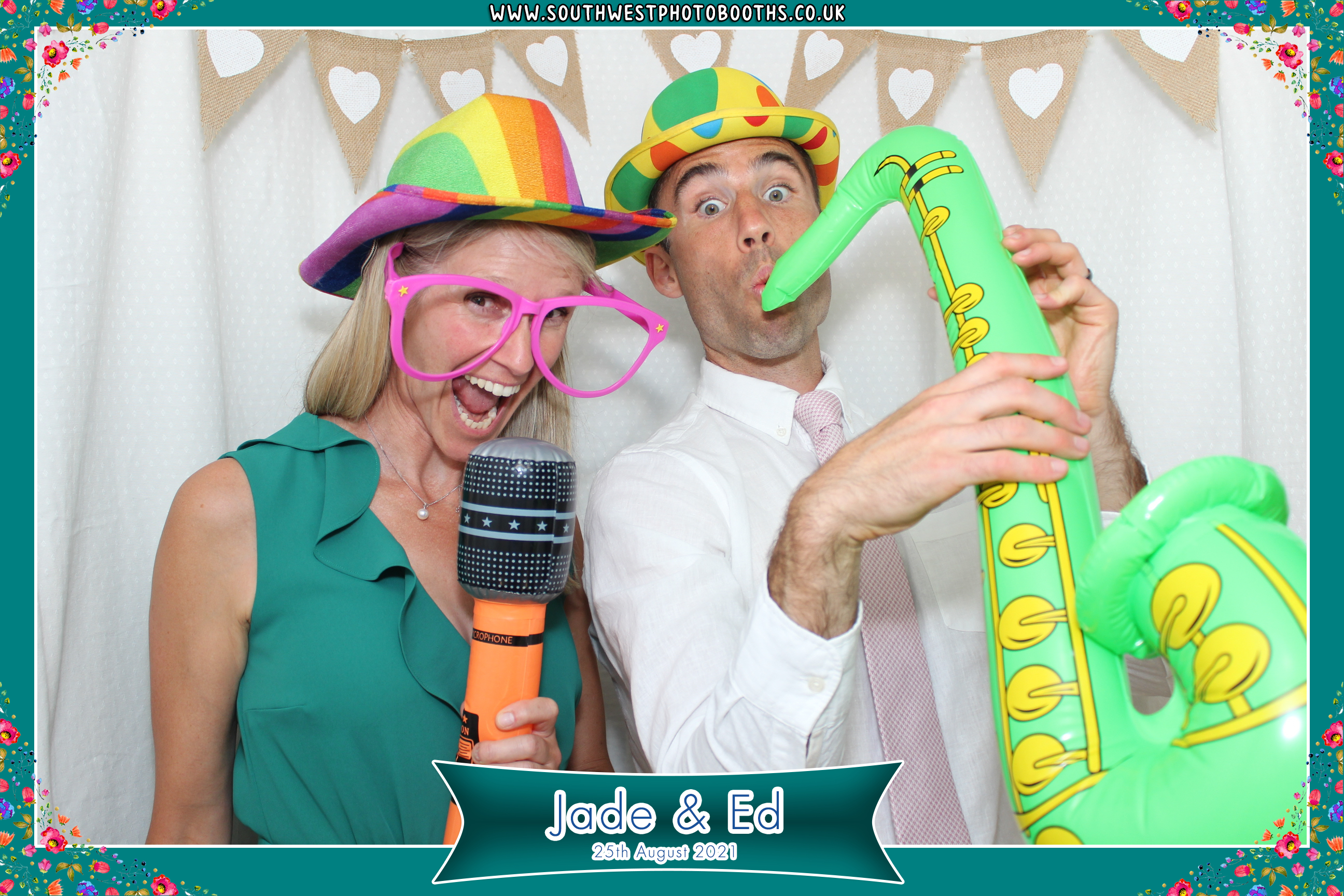 Jade and Ed | View more photos from the event at gallery.southwestphotobooths.co.uk/u/SWPB/Jade-and-Ed