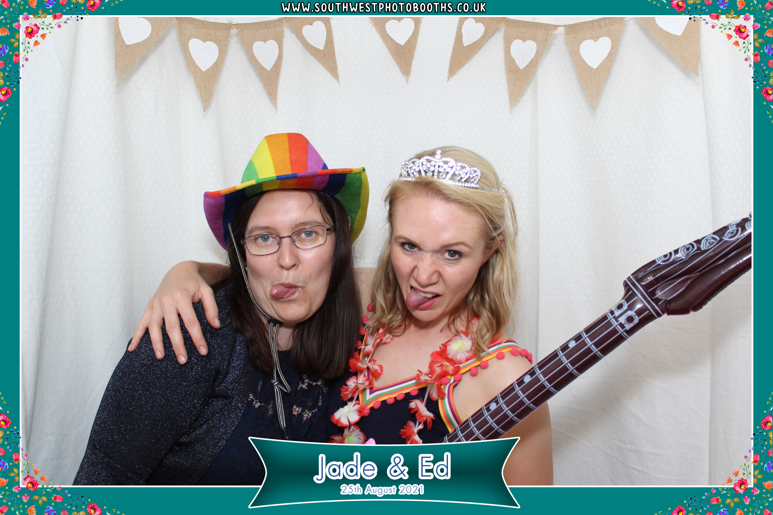 Jade and Ed | View more photos from the event at gallery.southwestphotobooths.co.uk/u/SWPB/Jade-and-Ed