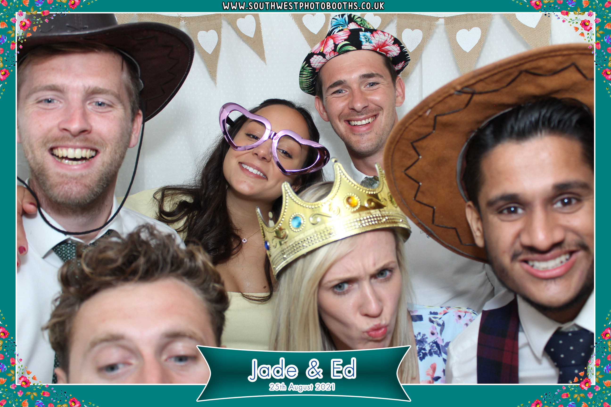 Jade and Ed | View more photos from the event at gallery.southwestphotobooths.co.uk/u/SWPB/Jade-and-Ed