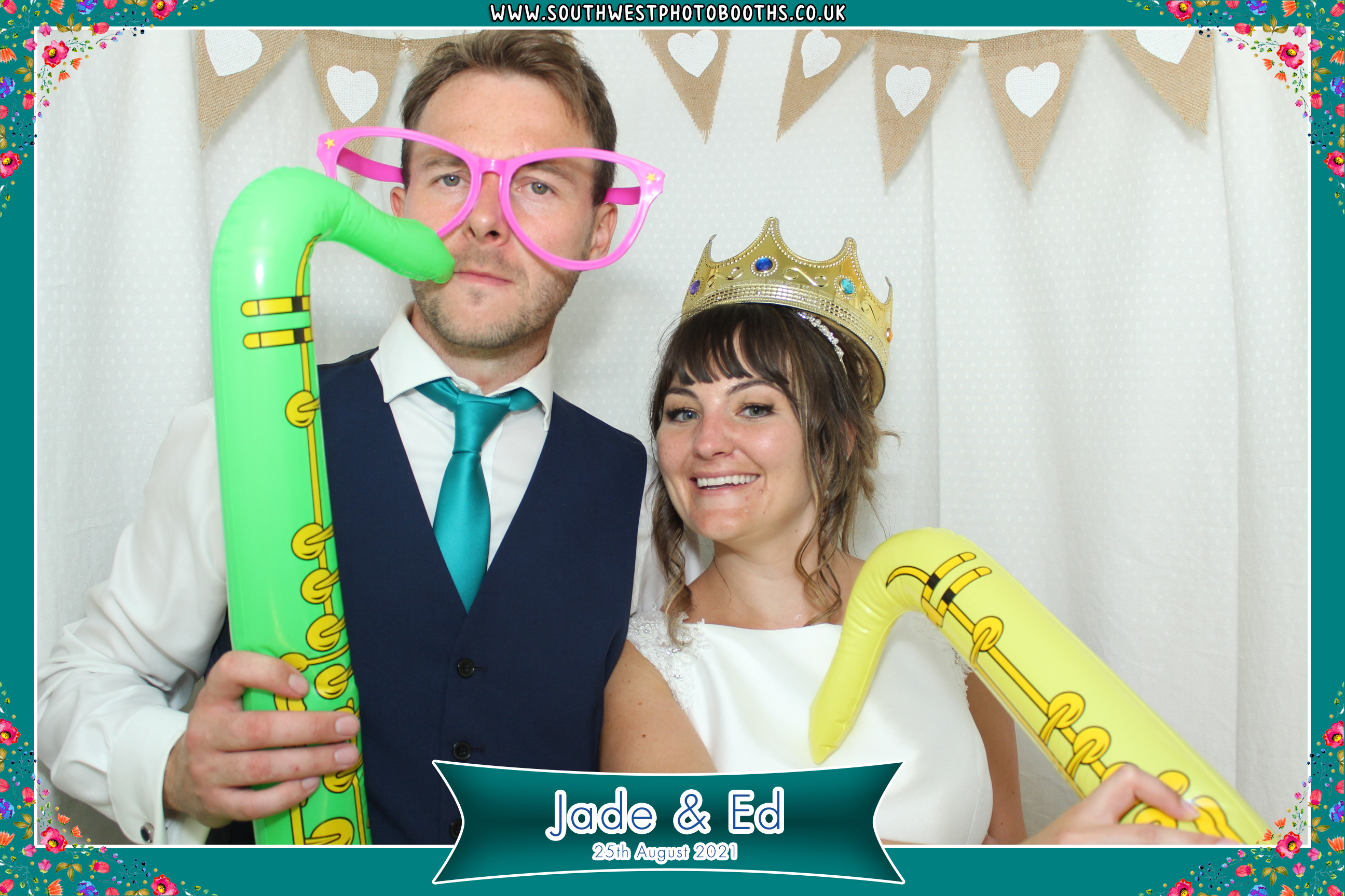Jade and Ed | View more photos from the event at gallery.southwestphotobooths.co.uk/u/SWPB/Jade-and-Ed
