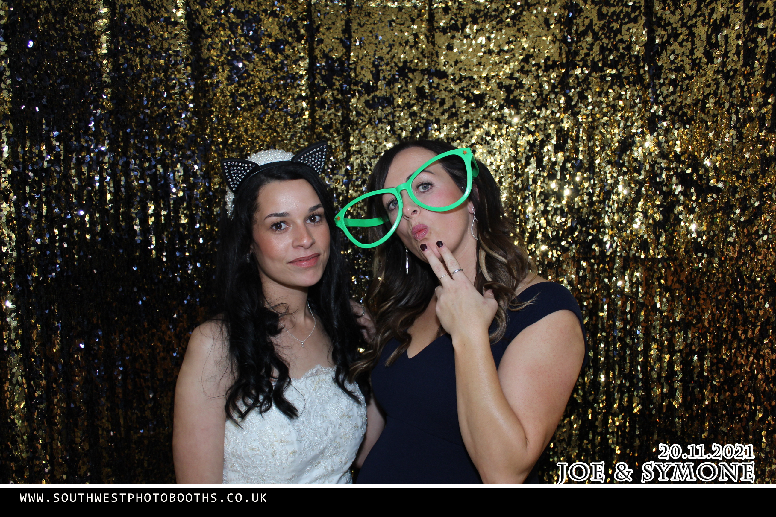 Joe and Symone | View more photos from the event at gallery.southwestphotobooths.co.uk/u/SWPB/Joe-and-Symone