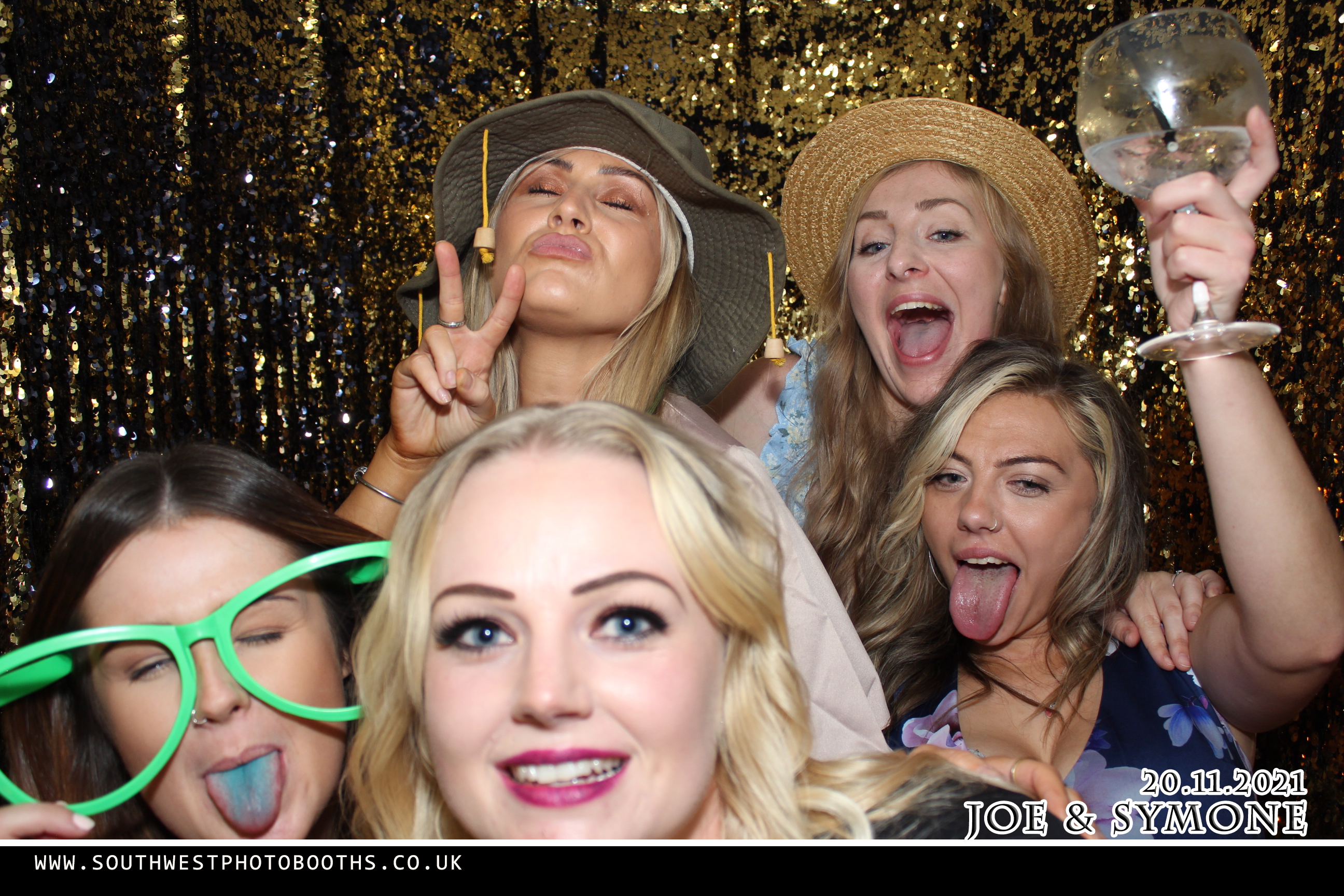 Joe and Symone | View more photos from the event at gallery.southwestphotobooths.co.uk/u/SWPB/Joe-and-Symone