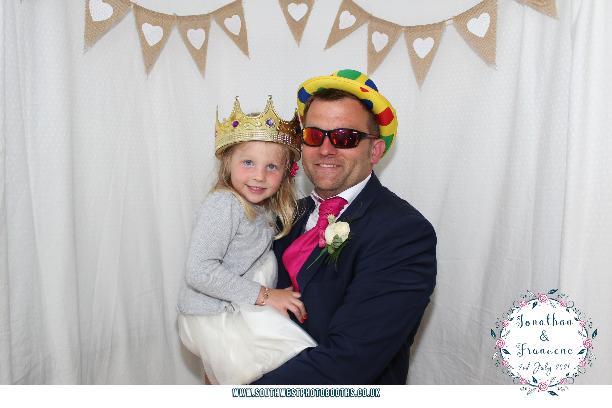 Jonathan and Francene | View more photos from the event at gallery.southwestphotobooths.co.uk/u/SWPB/Jonathan-and-Francene