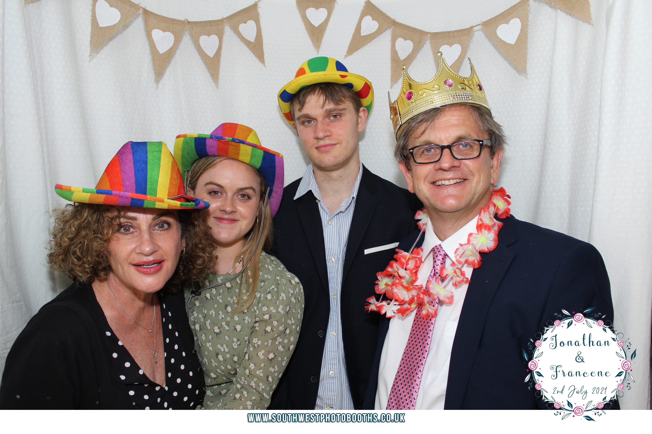 Jonathan and Francene | View more photos from the event at gallery.southwestphotobooths.co.uk/u/SWPB/Jonathan-and-Francene