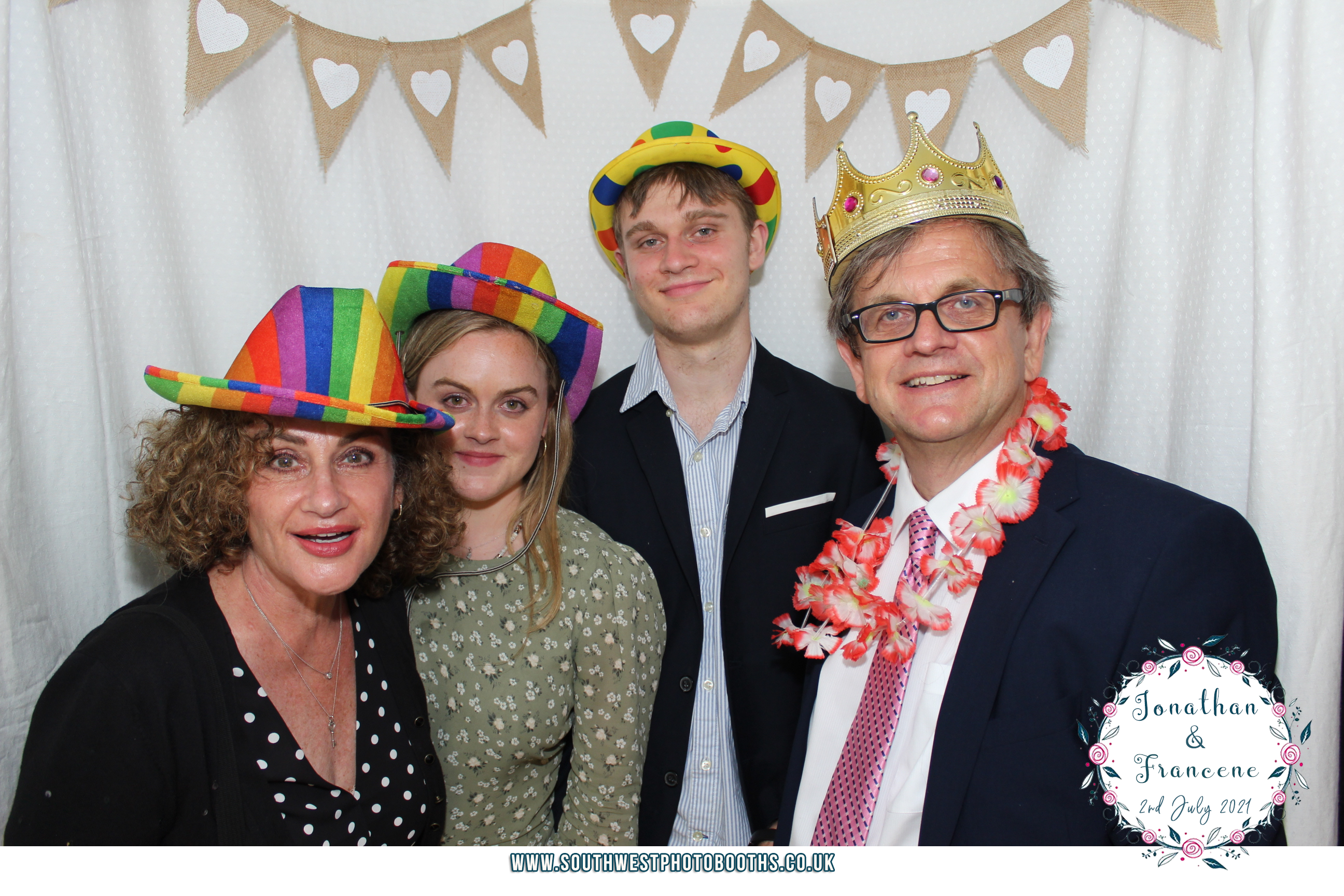Jonathan and Francene | View more photos from the event at gallery.southwestphotobooths.co.uk/u/SWPB/Jonathan-and-Francene
