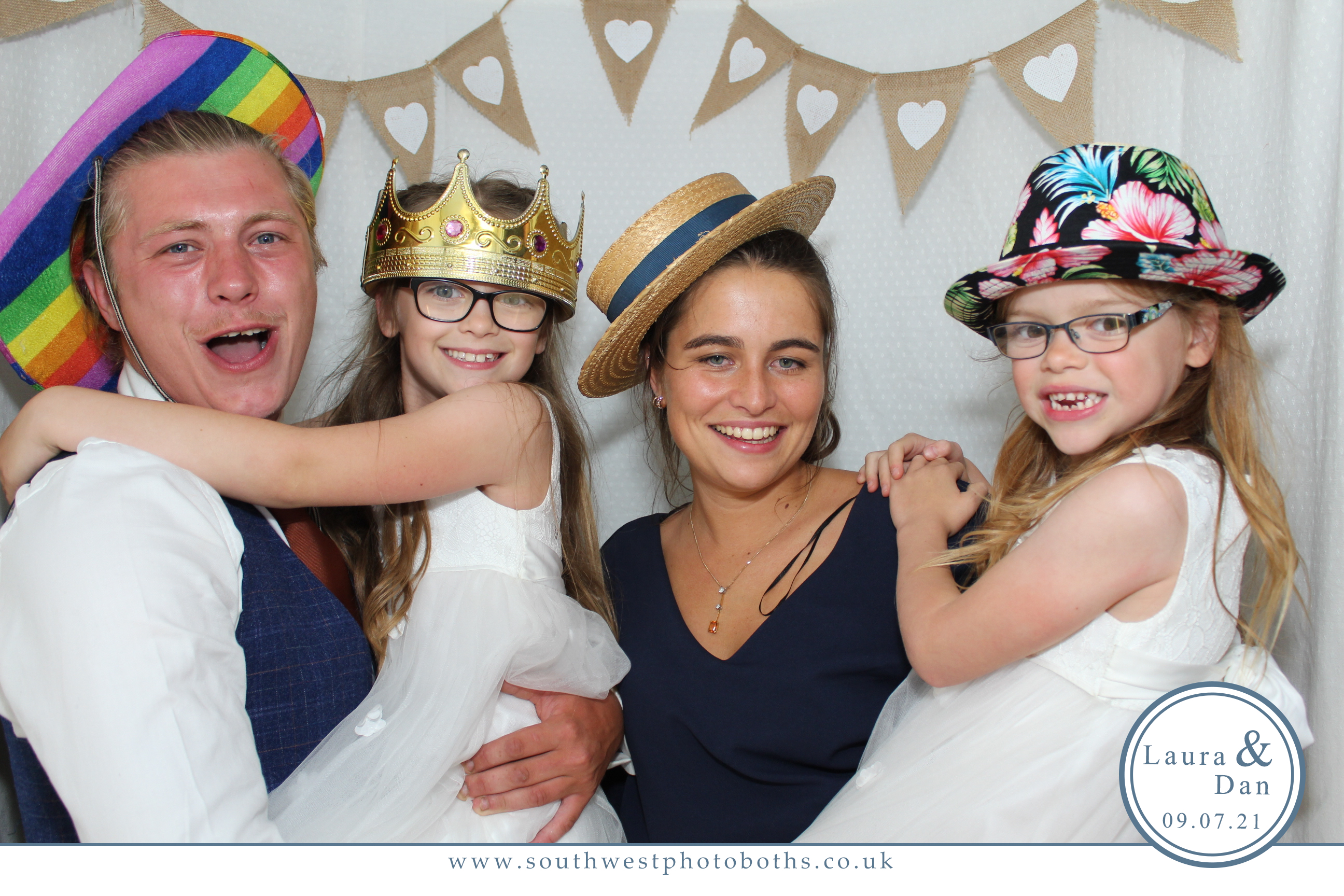 Laura and Dan | View more photos from the event at gallery.southwestphotobooths.co.uk/u/SWPB/Laura-and-Dan