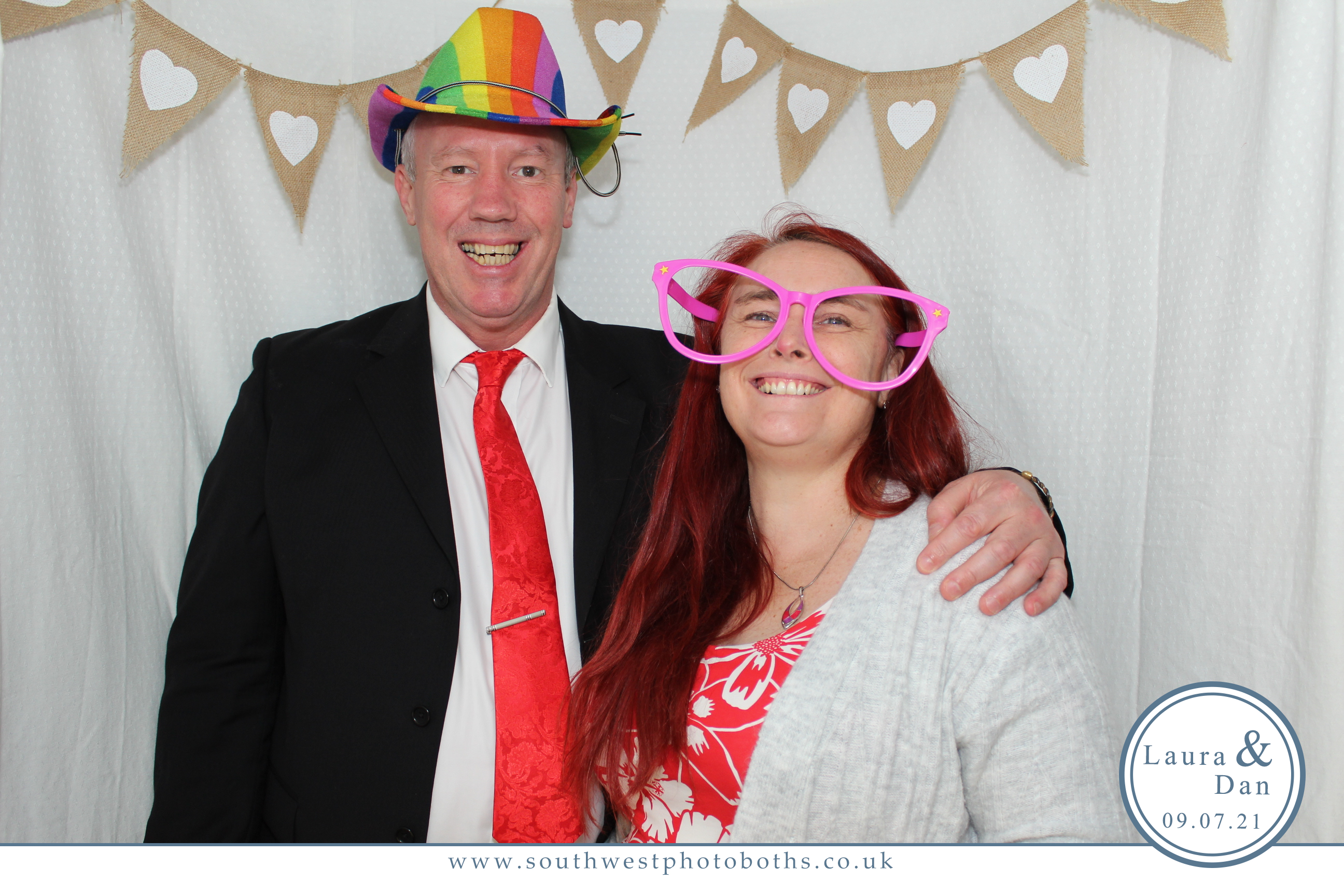 Laura and Dan | View more photos from the event at gallery.southwestphotobooths.co.uk/u/SWPB/Laura-and-Dan