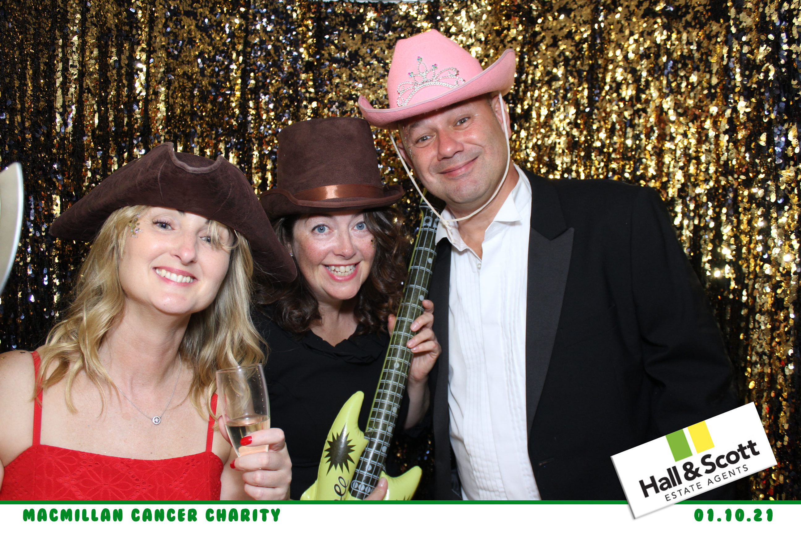 Macmillan Charity Ball | View more photos from the event at gallery.southwestphotobooths.co.uk/u/SWPB/Macmillan-Charity-Ball