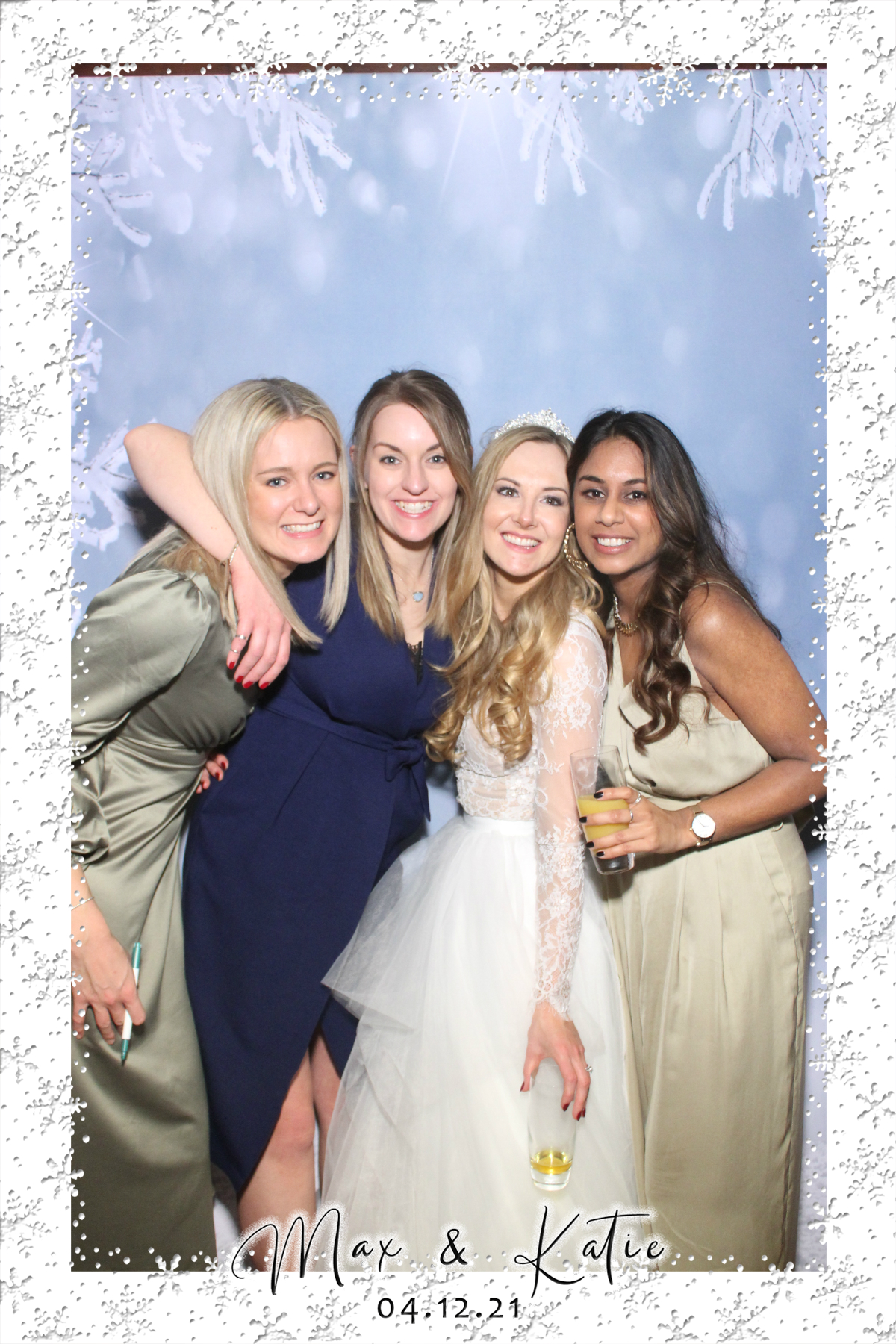 Max and Katie | View more photos from the event at gallery.southwestphotobooths.co.uk/u/SWPB/Max-and-Katie
