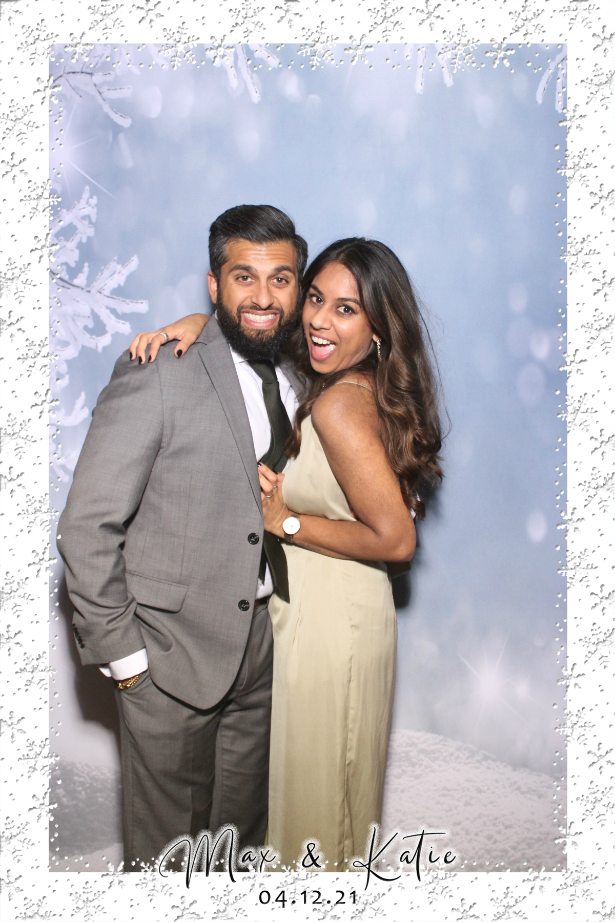 Max and Katie | View more photos from the event at gallery.southwestphotobooths.co.uk/u/SWPB/Max-and-Katie