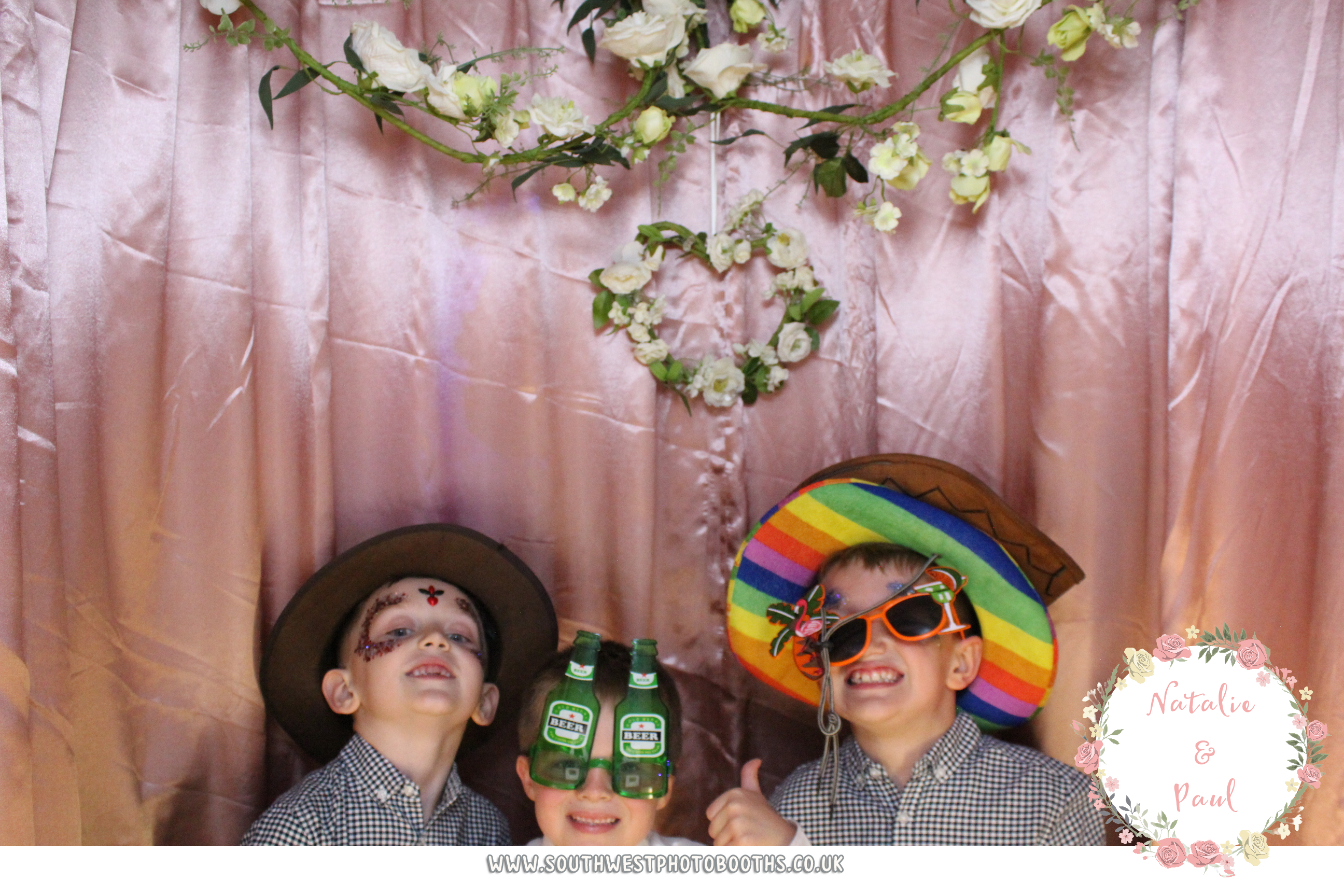 Natalie and Paul | View more photos from the event at gallery.southwestphotobooths.co.uk/u/SWPB/Natalie-and-Paul