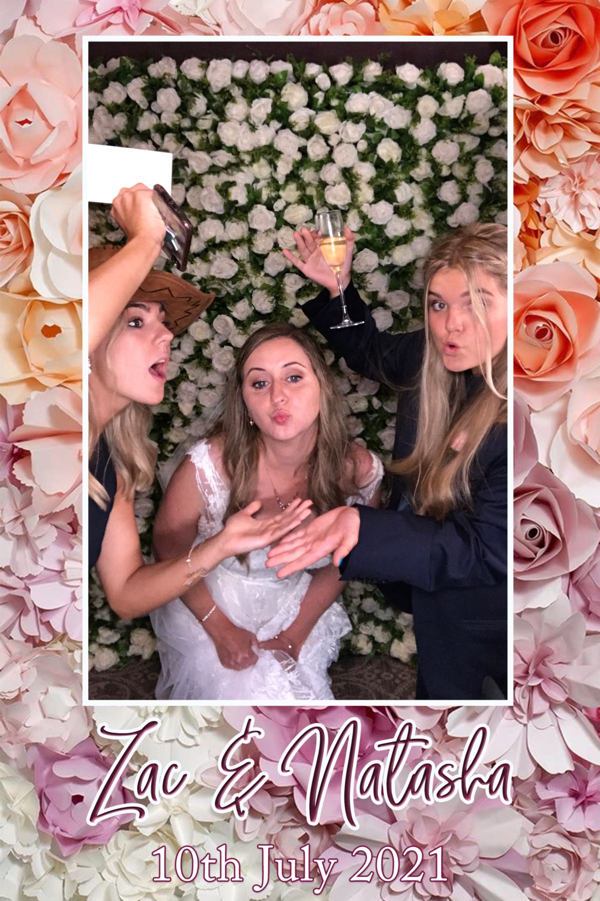 Natasha and Zac | View more photos from the event at gallery.southwestphotobooths.co.uk/u/SWPB/Natasha-and-Zac