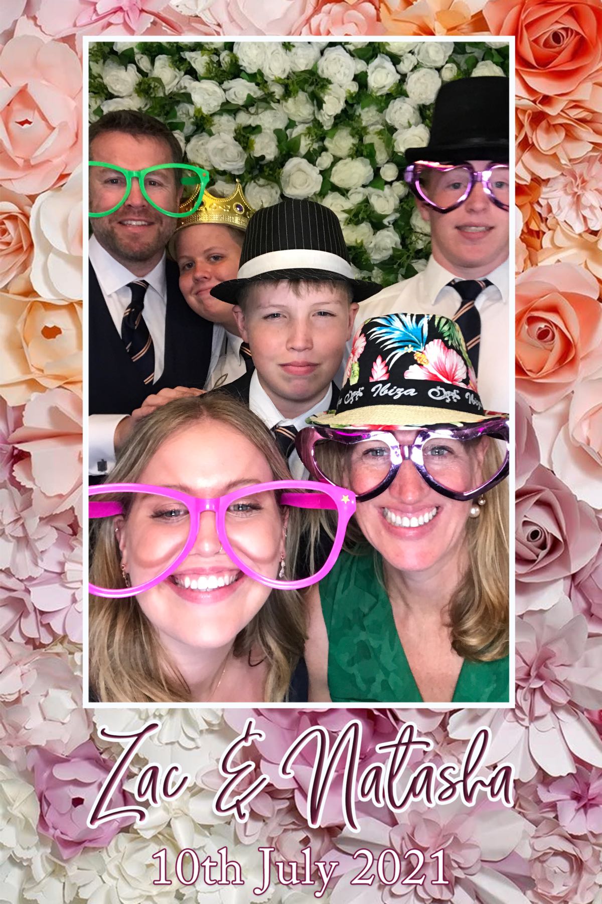Natasha and Zac | View more photos from the event at gallery.southwestphotobooths.co.uk/u/SWPB/Natasha-and-Zac