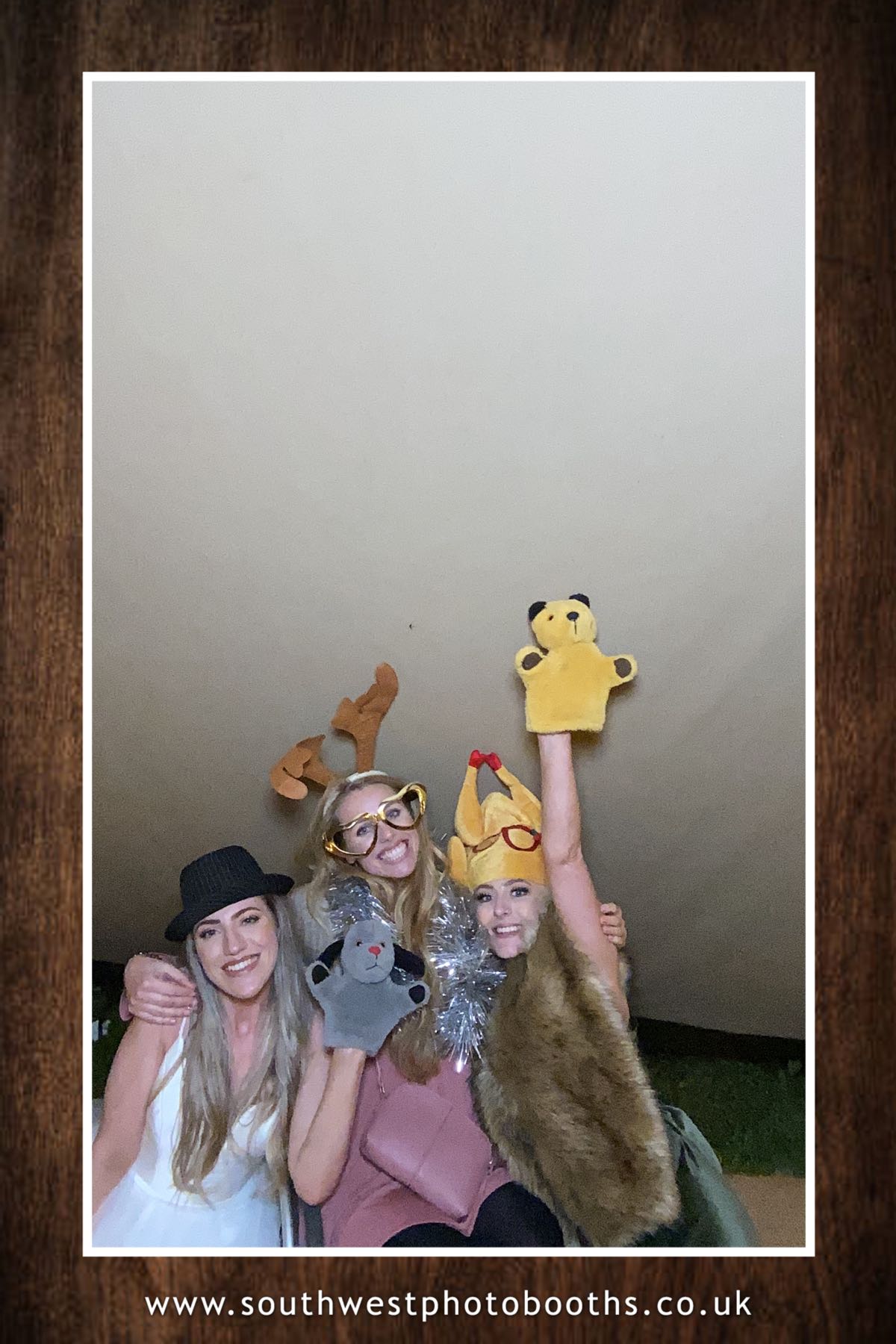 The Rowe Wedding | View more photos from the event at gallery.southwestphotobooths.co.uk/u/SWPB/The-Rowe-Wedding
