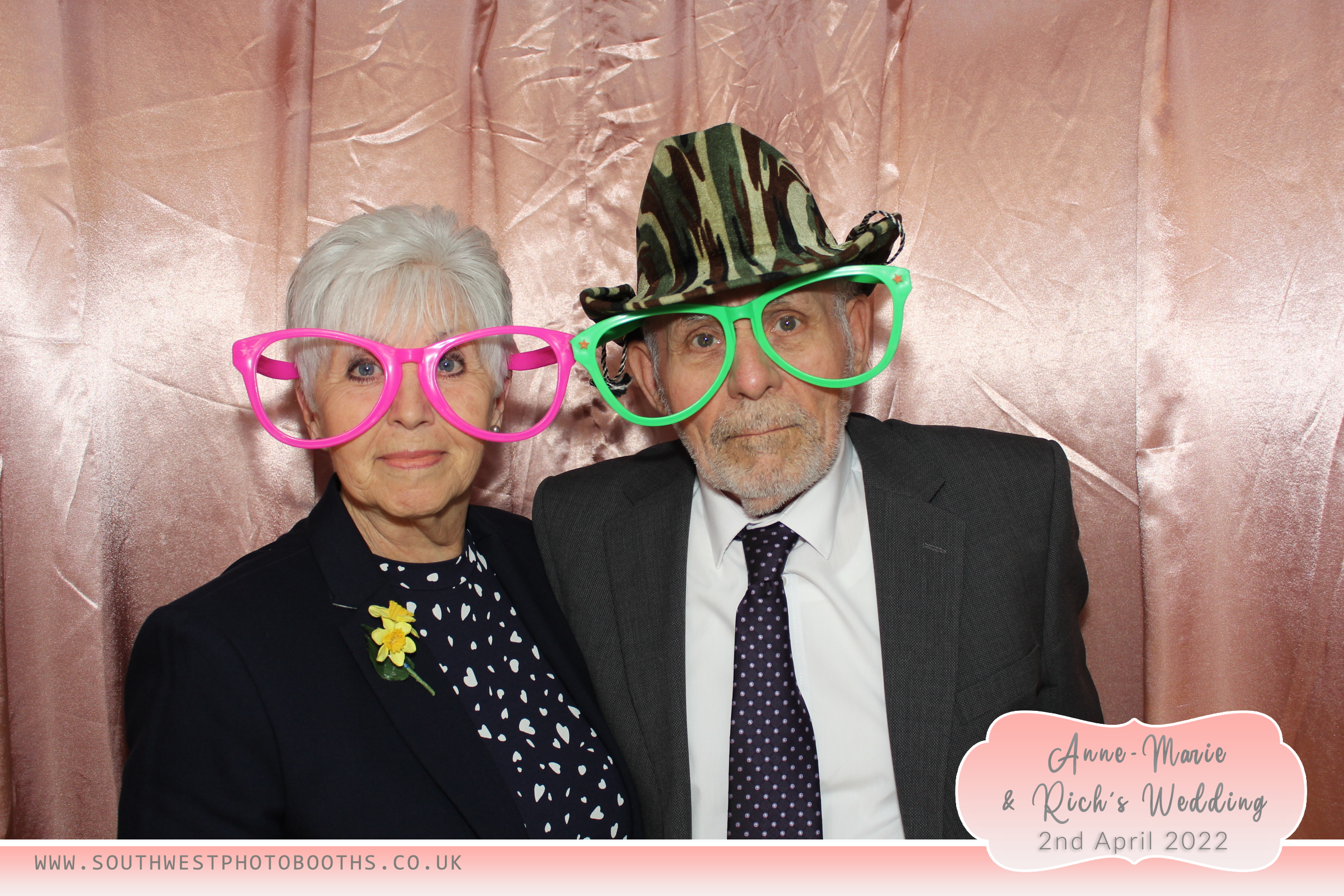 Anne-Marie and Rich | View more photos from the event at gallery.southwestphotobooths.co.uk/u/SWPB/Anne-Marie-and-Rich