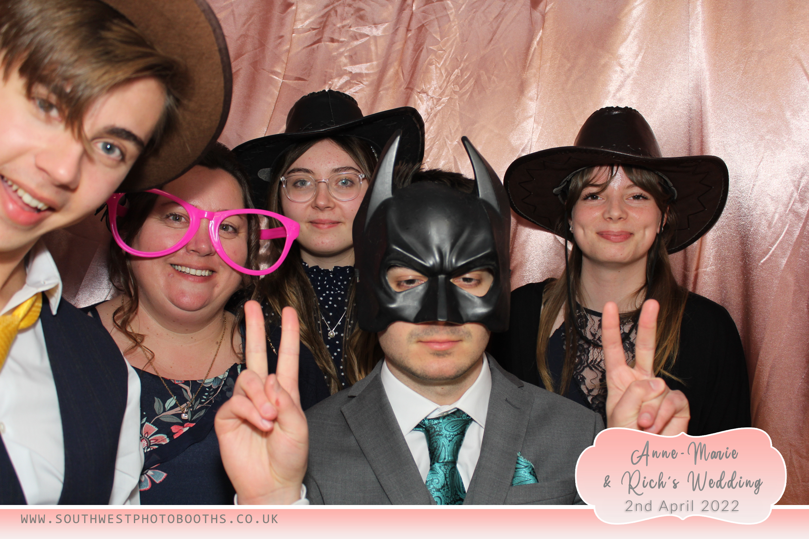 Anne-Marie and Rich | View more photos from the event at gallery.southwestphotobooths.co.uk/u/SWPB/Anne-Marie-and-Rich