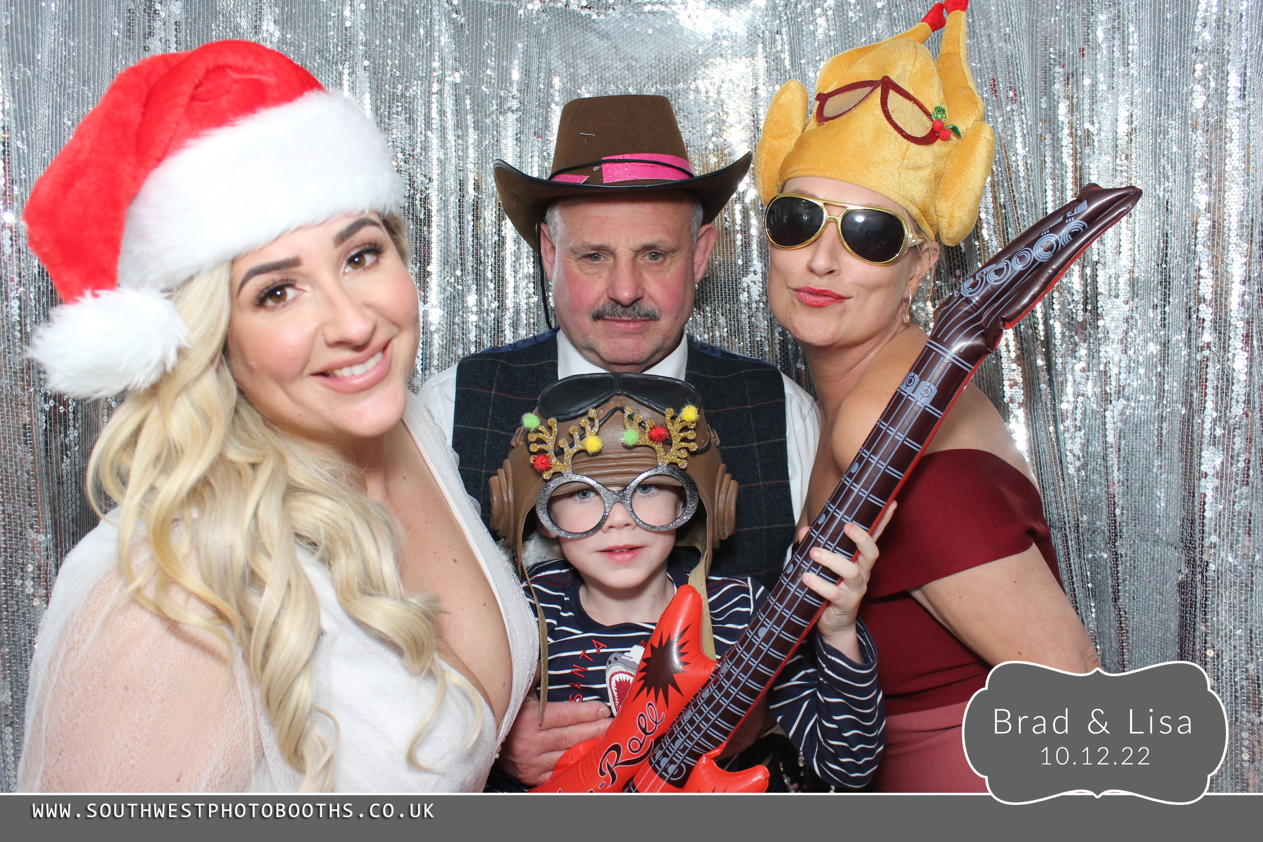 Brad and Lisa | View more photos from the event at gallery.southwestphotobooths.co.uk/u/SWPB/Brad-and-Lisa