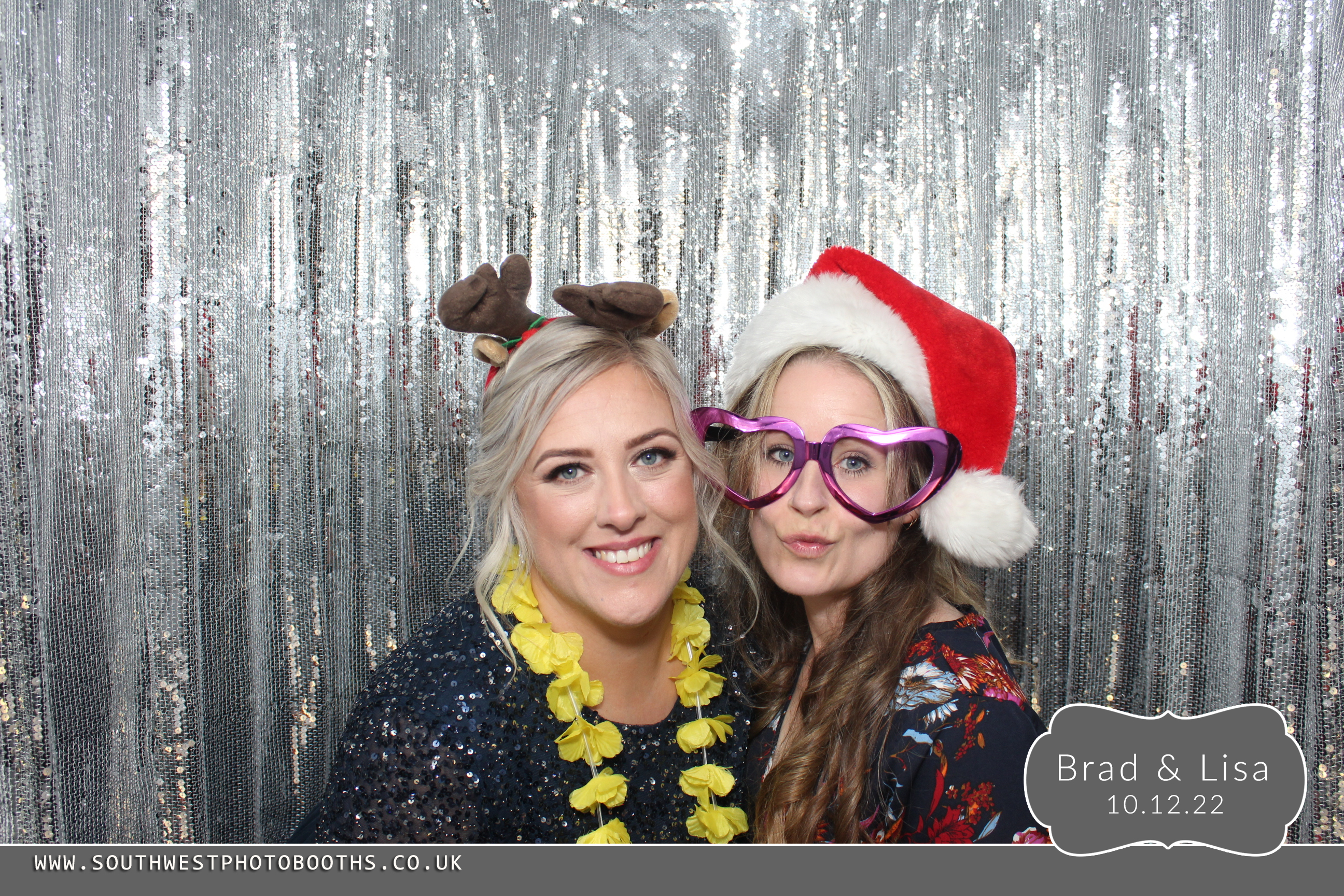 Brad and Lisa | View more photos from the event at gallery.southwestphotobooths.co.uk/u/SWPB/Brad-and-Lisa
