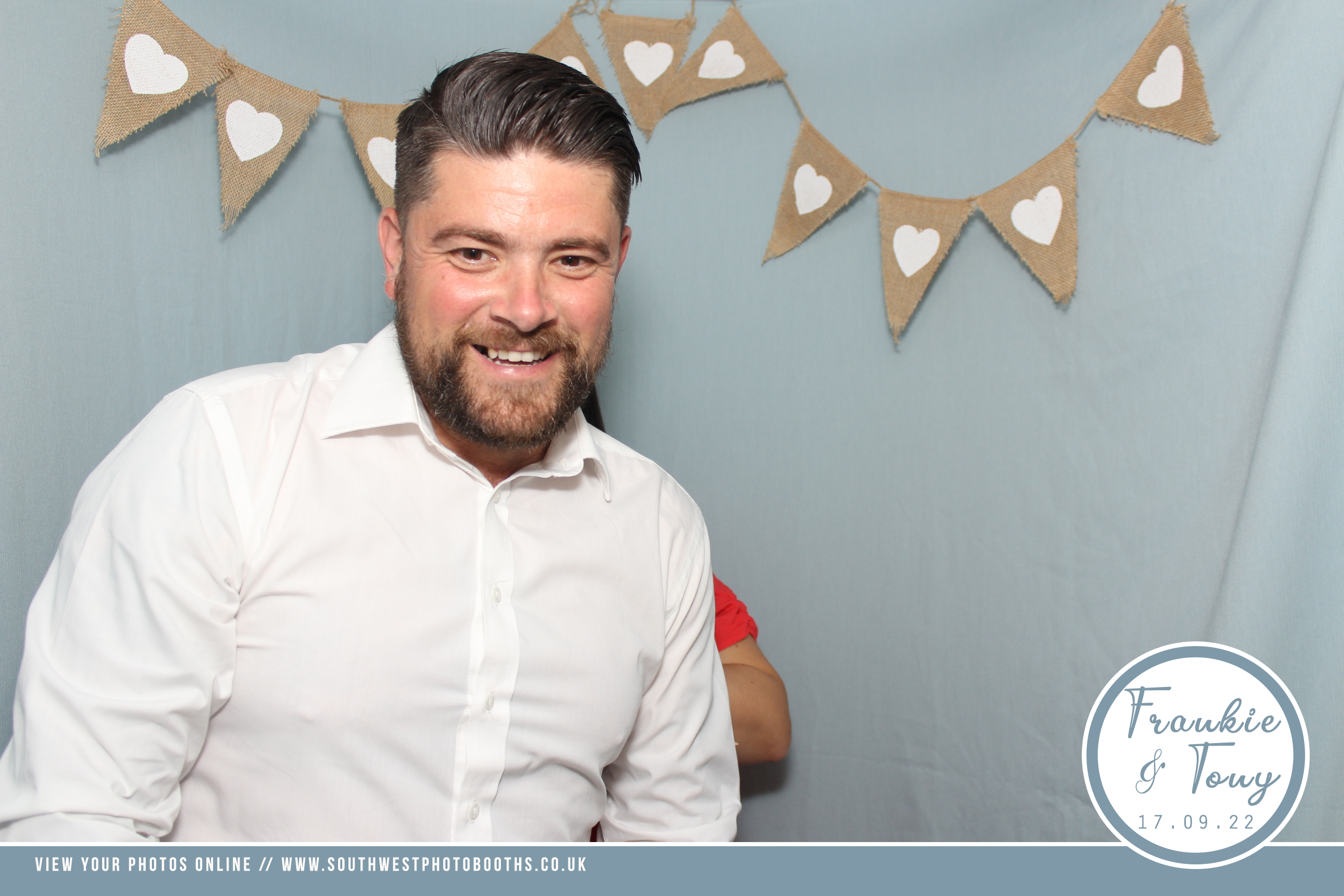 Frankie and Tony | View more photos from the event at gallery.southwestphotobooths.co.uk/u/SWPB/Frankie-and-Tony