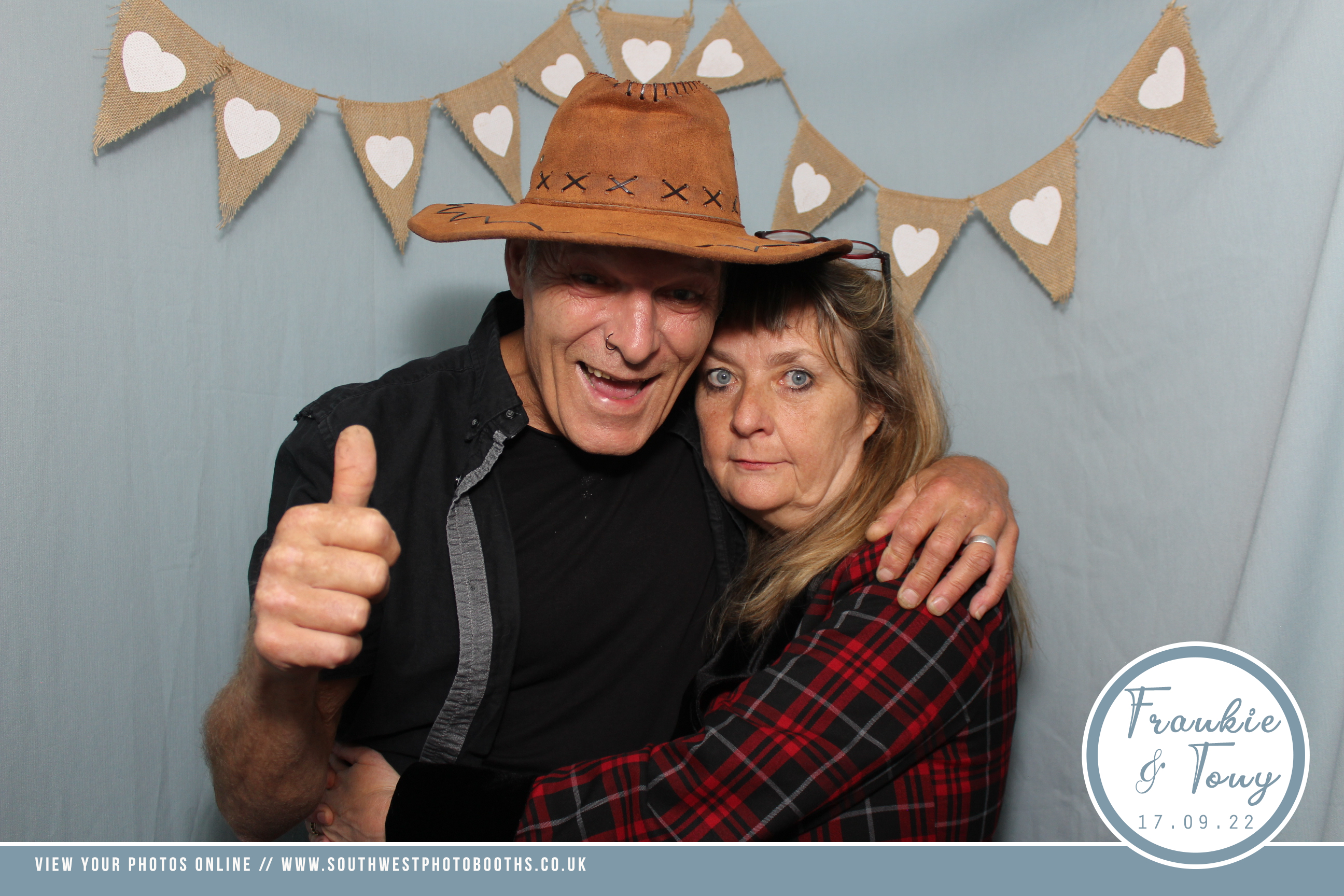 Frankie and Tony | View more photos from the event at gallery.southwestphotobooths.co.uk/u/SWPB/Frankie-and-Tony
