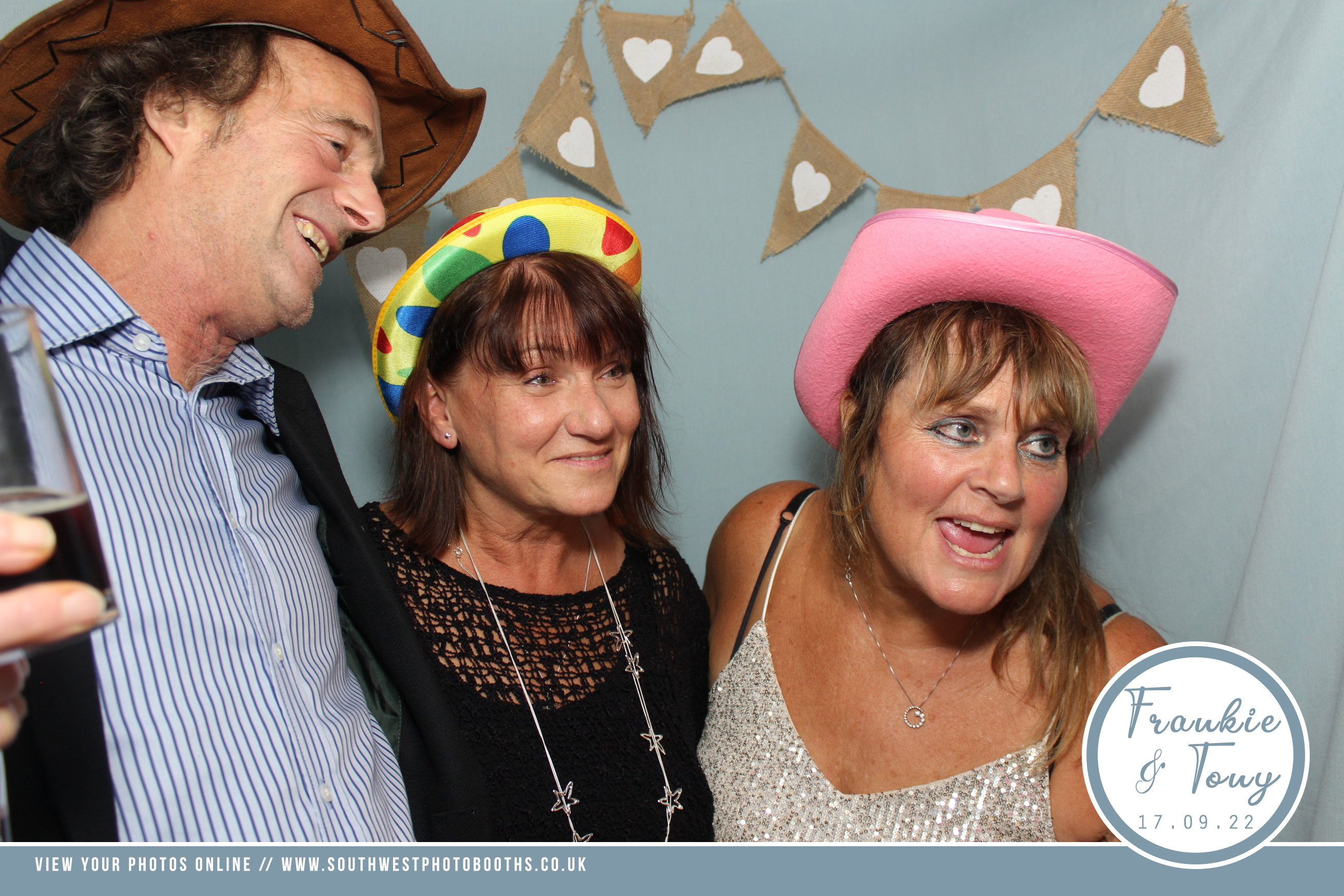 Frankie and Tony | View more photos from the event at gallery.southwestphotobooths.co.uk/u/SWPB/Frankie-and-Tony