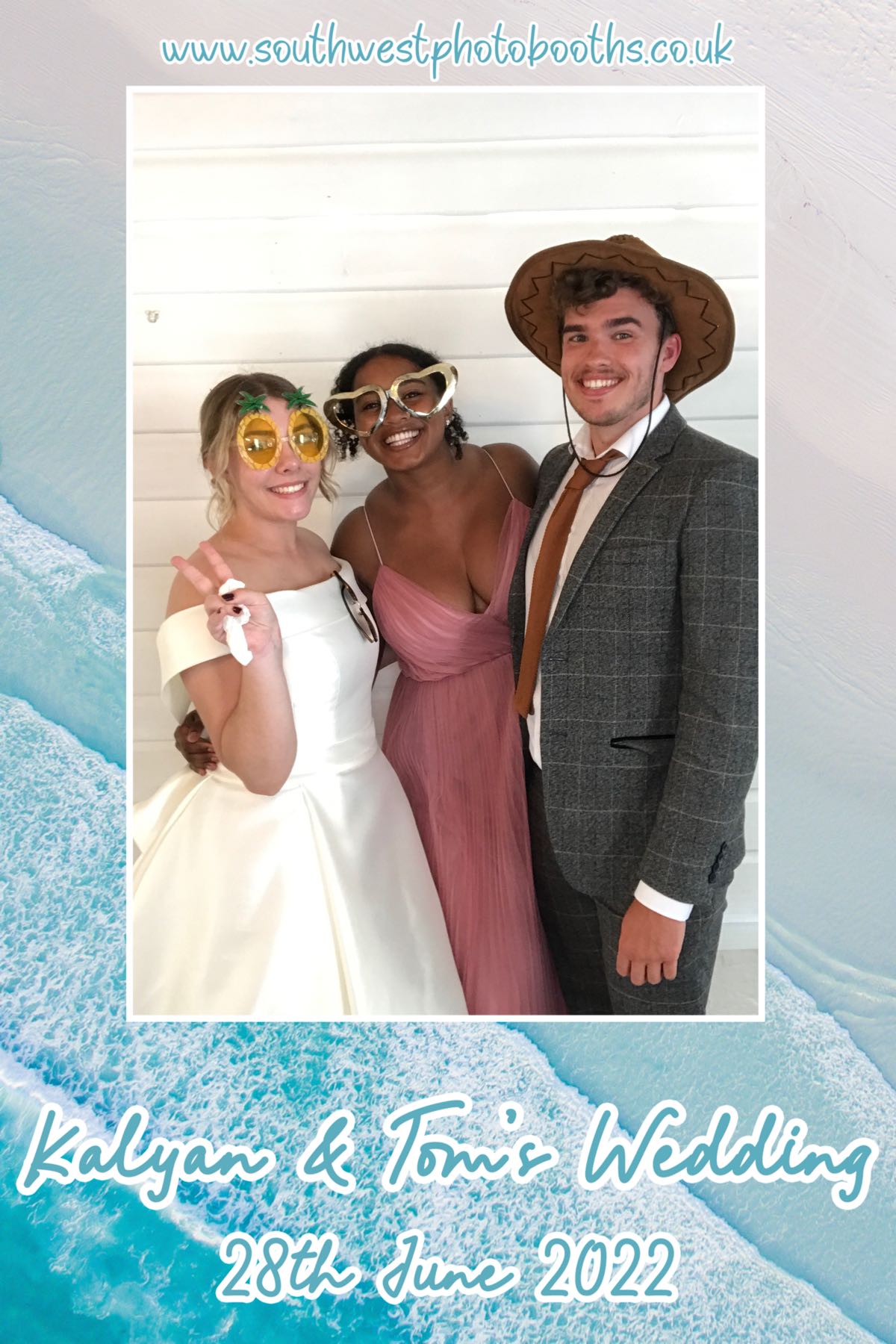 Kalyan and Tom | View more photos from the event at gallery.southwestphotobooths.co.uk/u/SWPB/Kalyan-and-Tom
