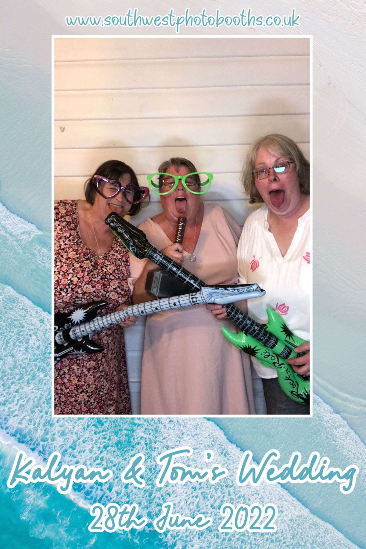 Kalyan and Tom | View more photos from the event at gallery.southwestphotobooths.co.uk/u/SWPB/Kalyan-and-Tom