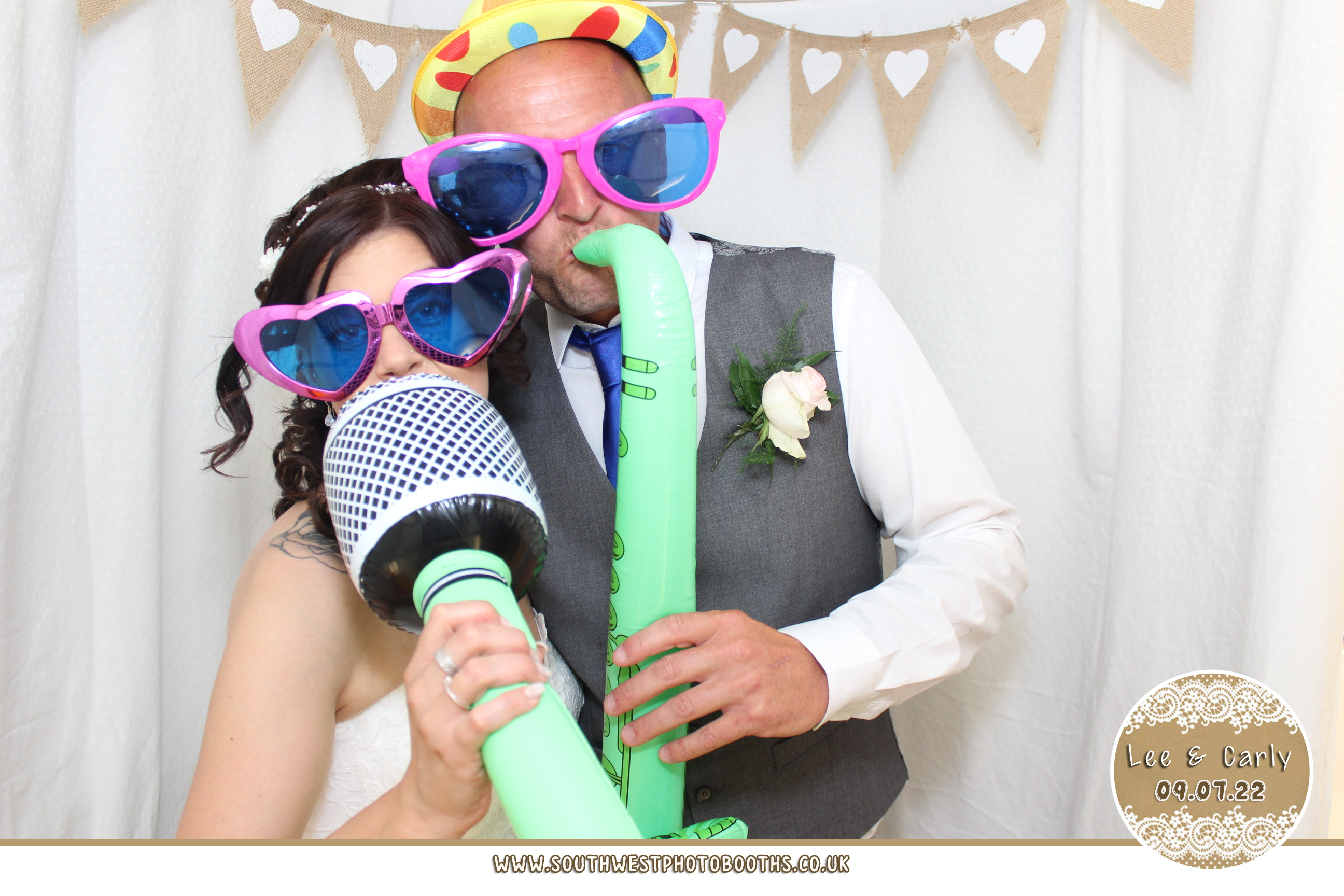 Lee and Carly | View more photos from the event at gallery.southwestphotobooths.co.uk/u/SWPB/Lee-and-Carly