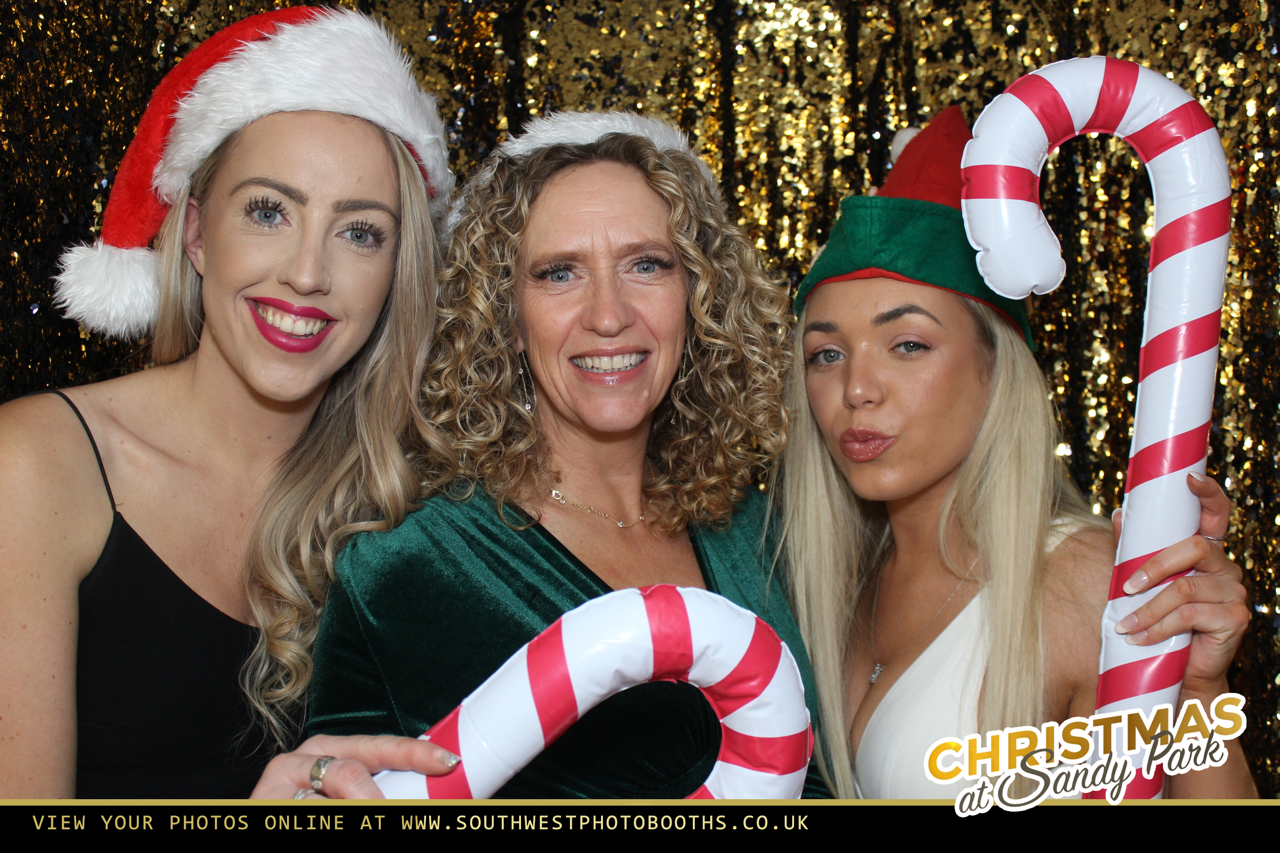 Live Band Christmas Party Night 16th December | View more photos from the event at gallery.southwestphotobooths.co.uk/u/SWPB/Live-Band-Christmas-Party-Night-16th-December