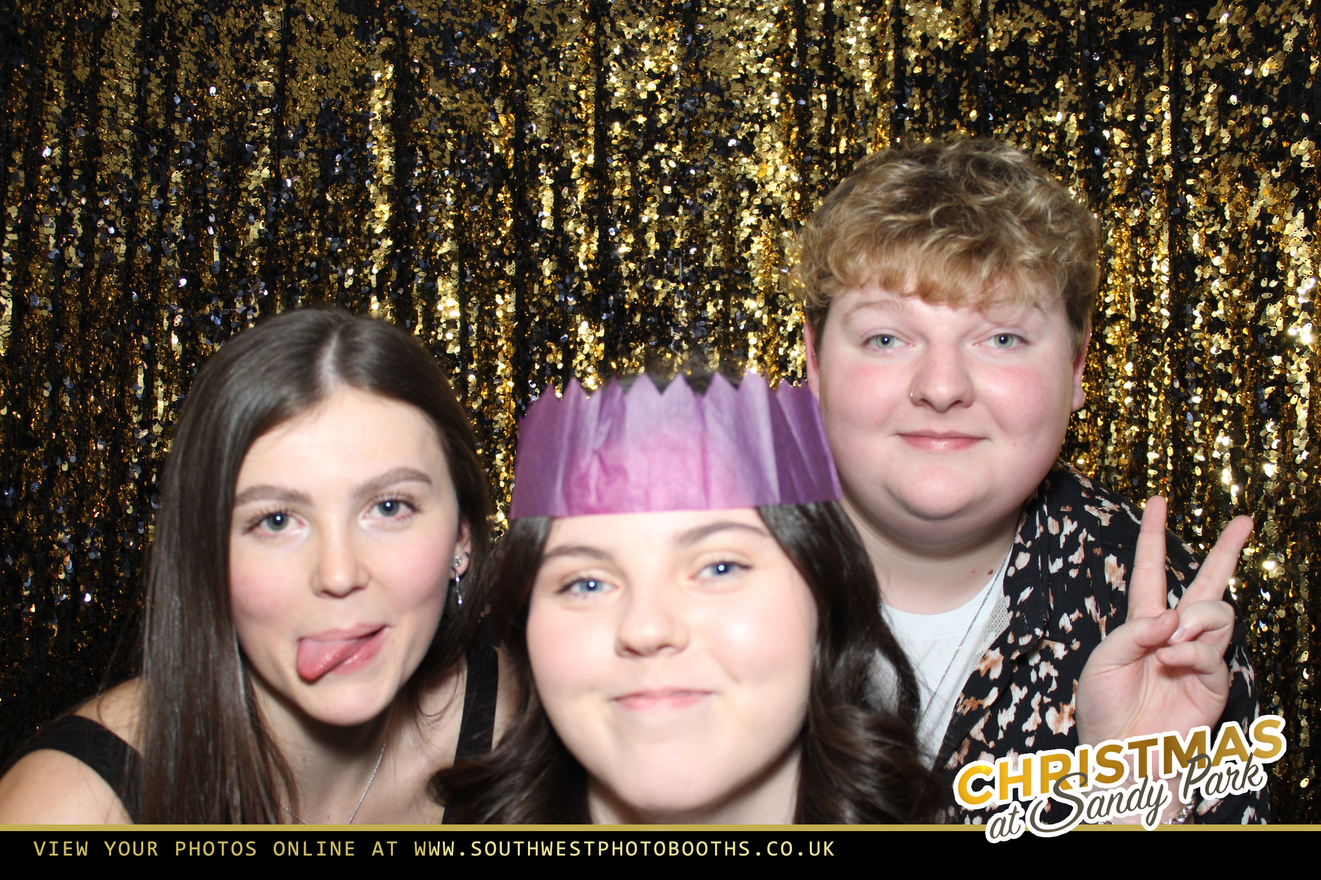 Live Band Christmas Party Night 2nd December | View more photos from the event at gallery.southwestphotobooths.co.uk/u/SWPB/Live-Band-Christmas-Party-Night-2nd-December
