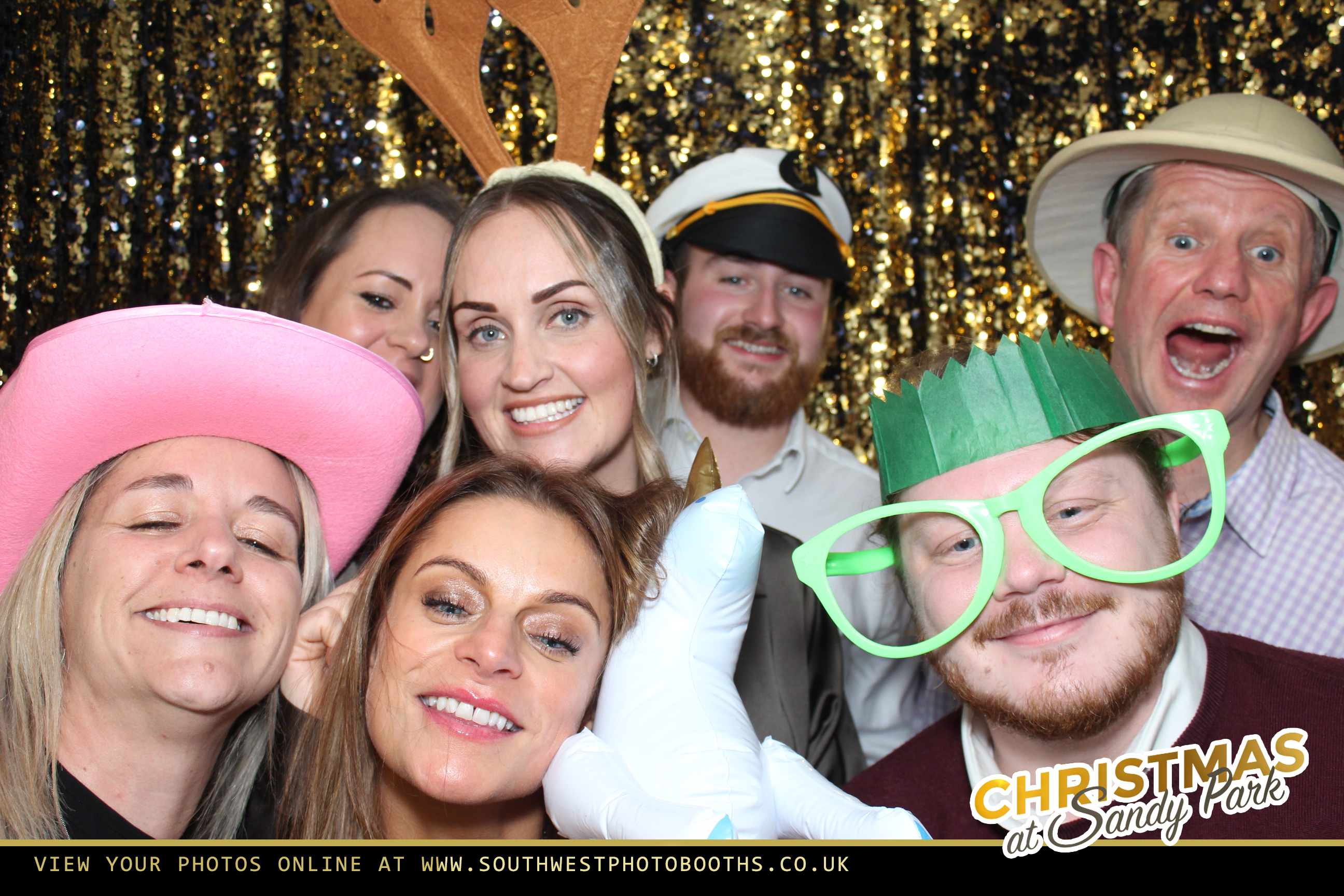 Live Band Christmas Party Night 2nd December | View more photos from the event at gallery.southwestphotobooths.co.uk/u/SWPB/Live-Band-Christmas-Party-Night-2nd-December