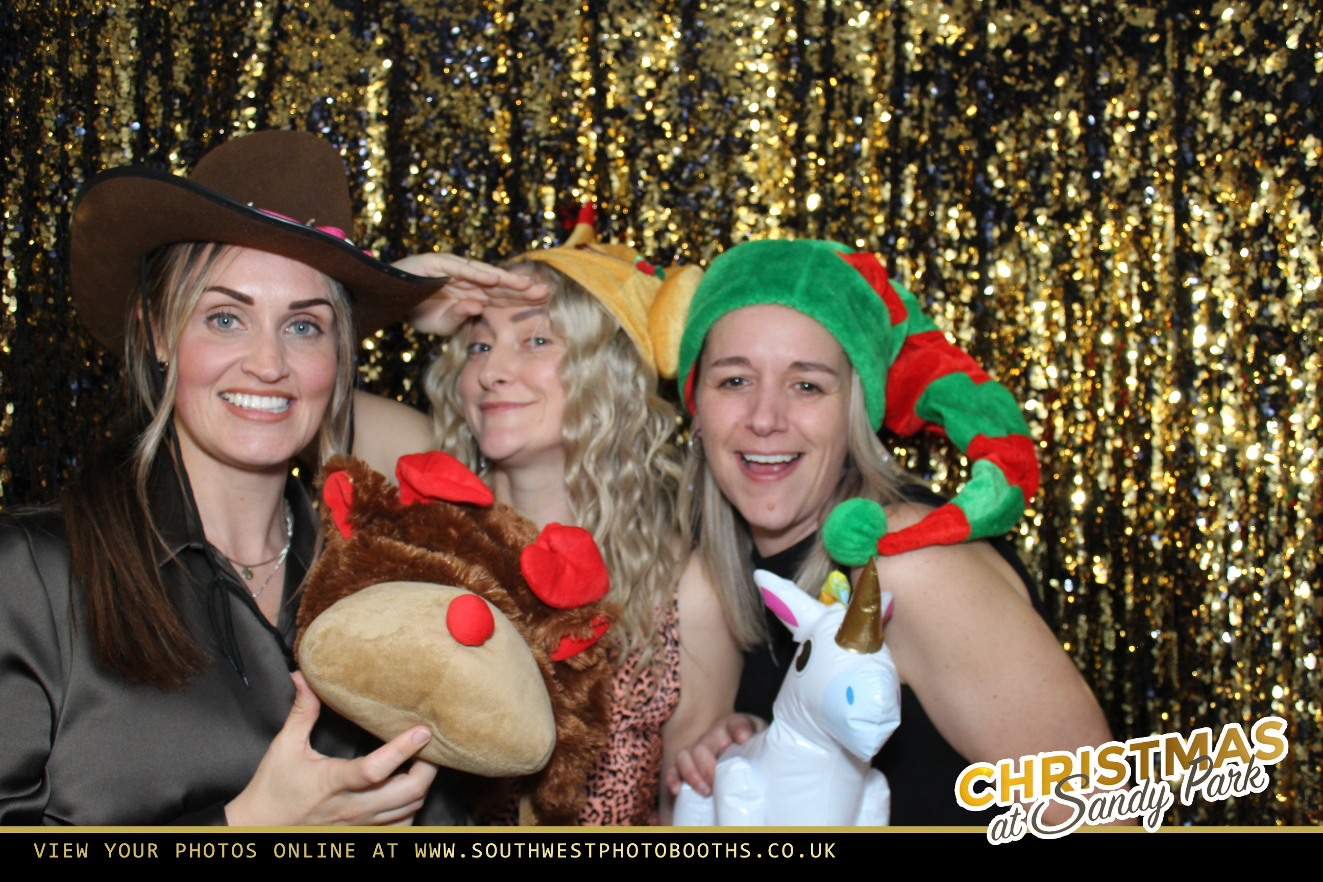 Live Band Christmas Party Night 2nd December | View more photos from the event at gallery.southwestphotobooths.co.uk/u/SWPB/Live-Band-Christmas-Party-Night-2nd-December