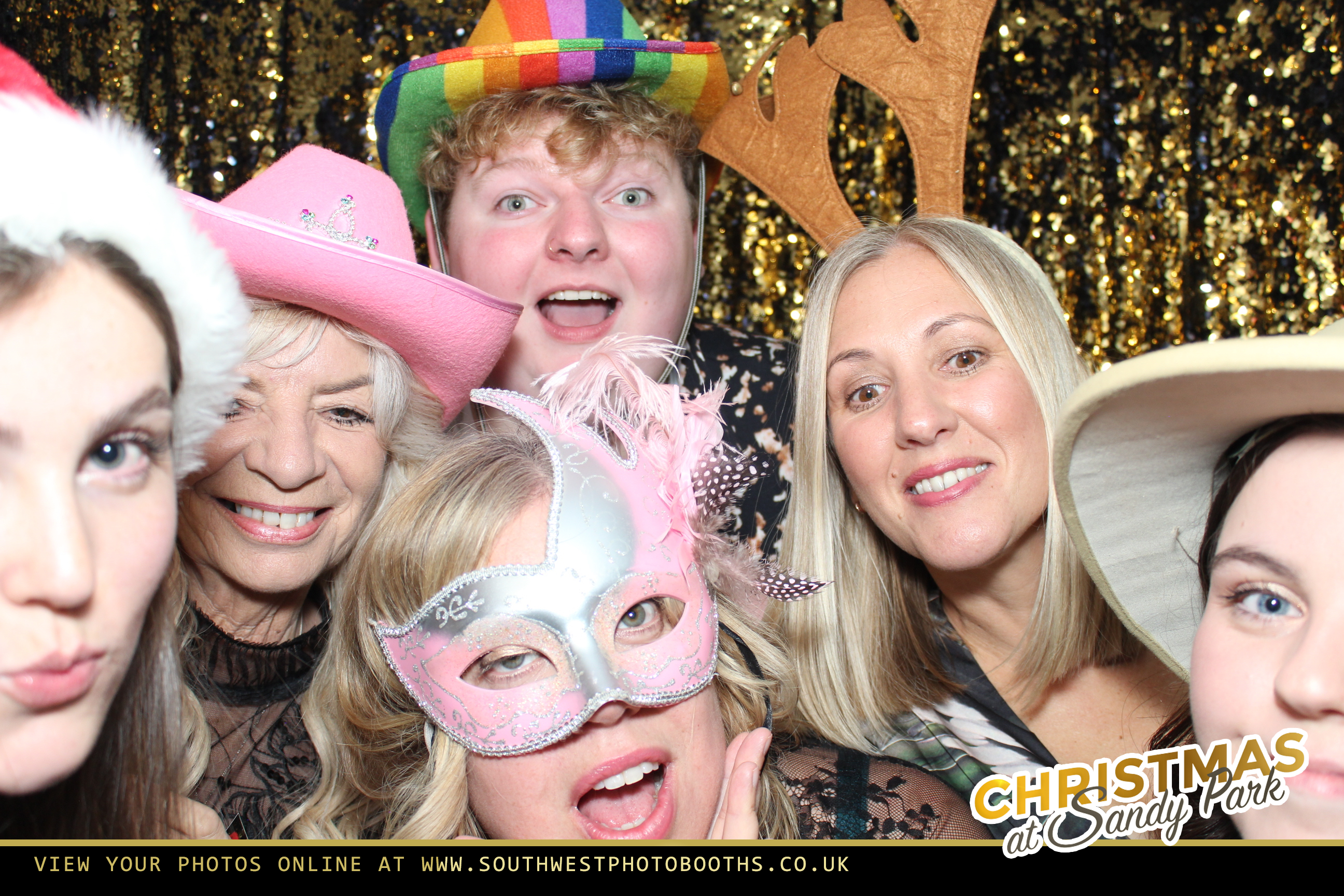 Live Band Christmas Party Night 2nd December | View more photos from the event at gallery.southwestphotobooths.co.uk/u/SWPB/Live-Band-Christmas-Party-Night-2nd-December